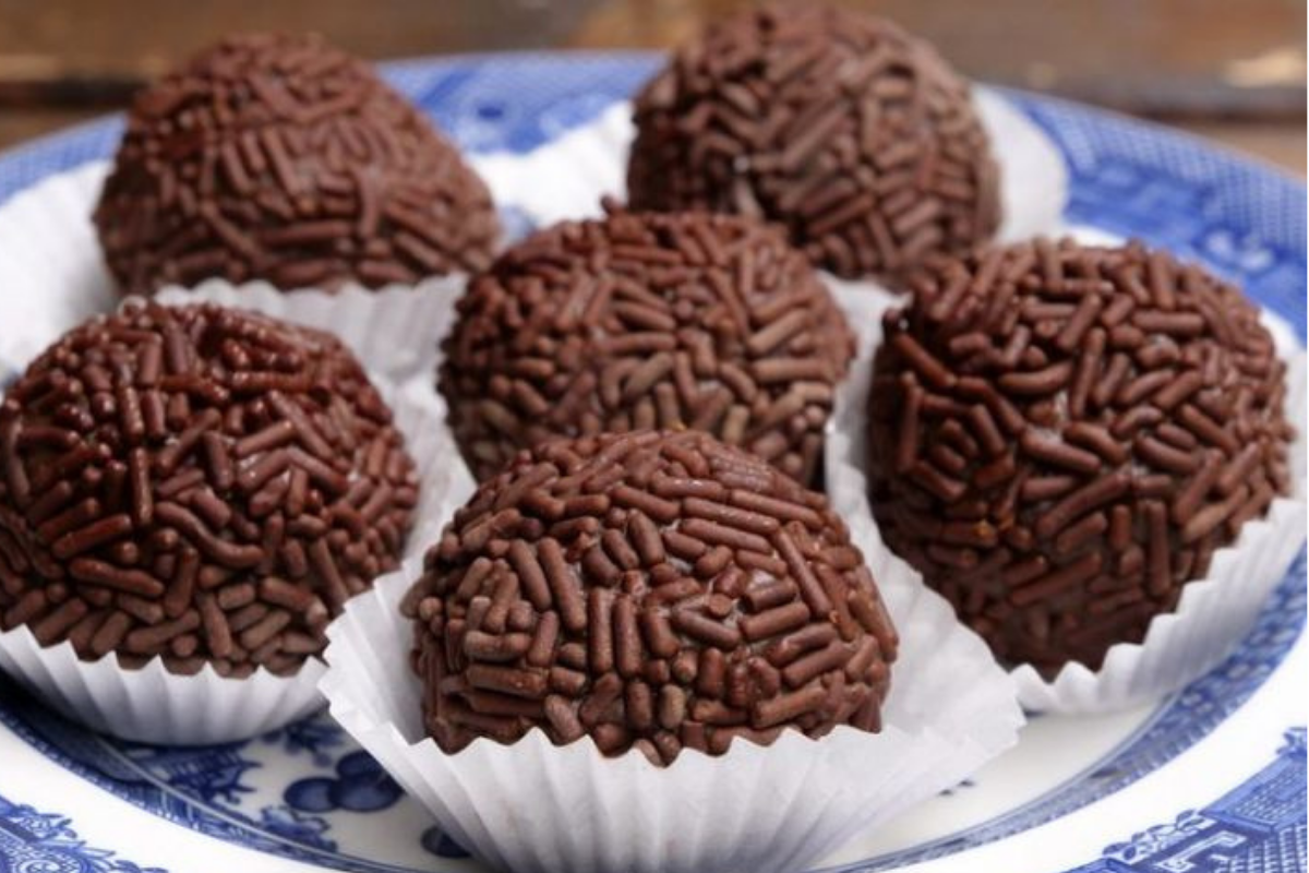 Узнайте, как приготовить шоколадные Brigadeiros - бразильский рецепт -  Infobae