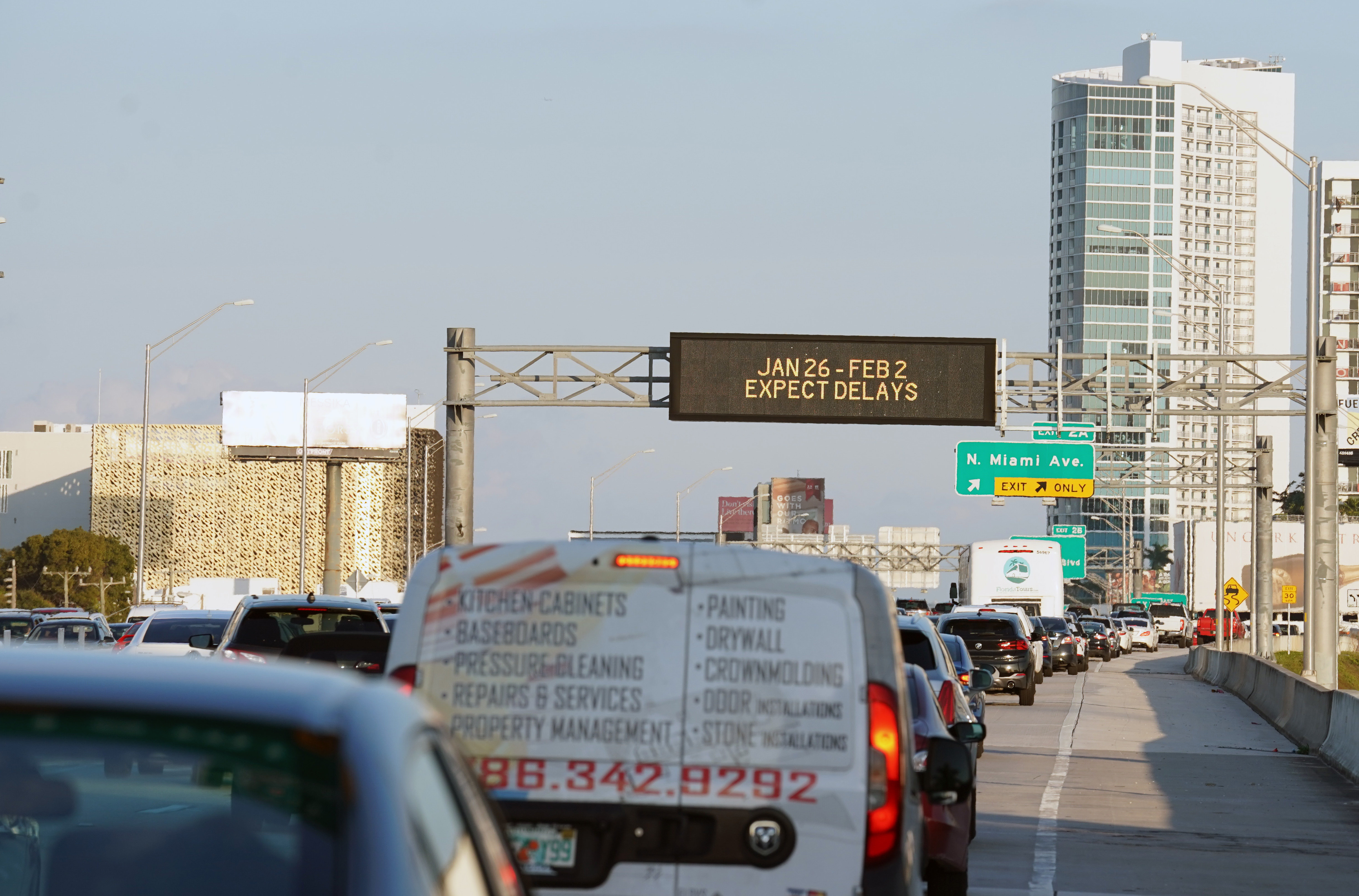 Entre el tráfico y los conductores agresivos, manejar en Miami es riesgoso. (USA TODAY Sports)