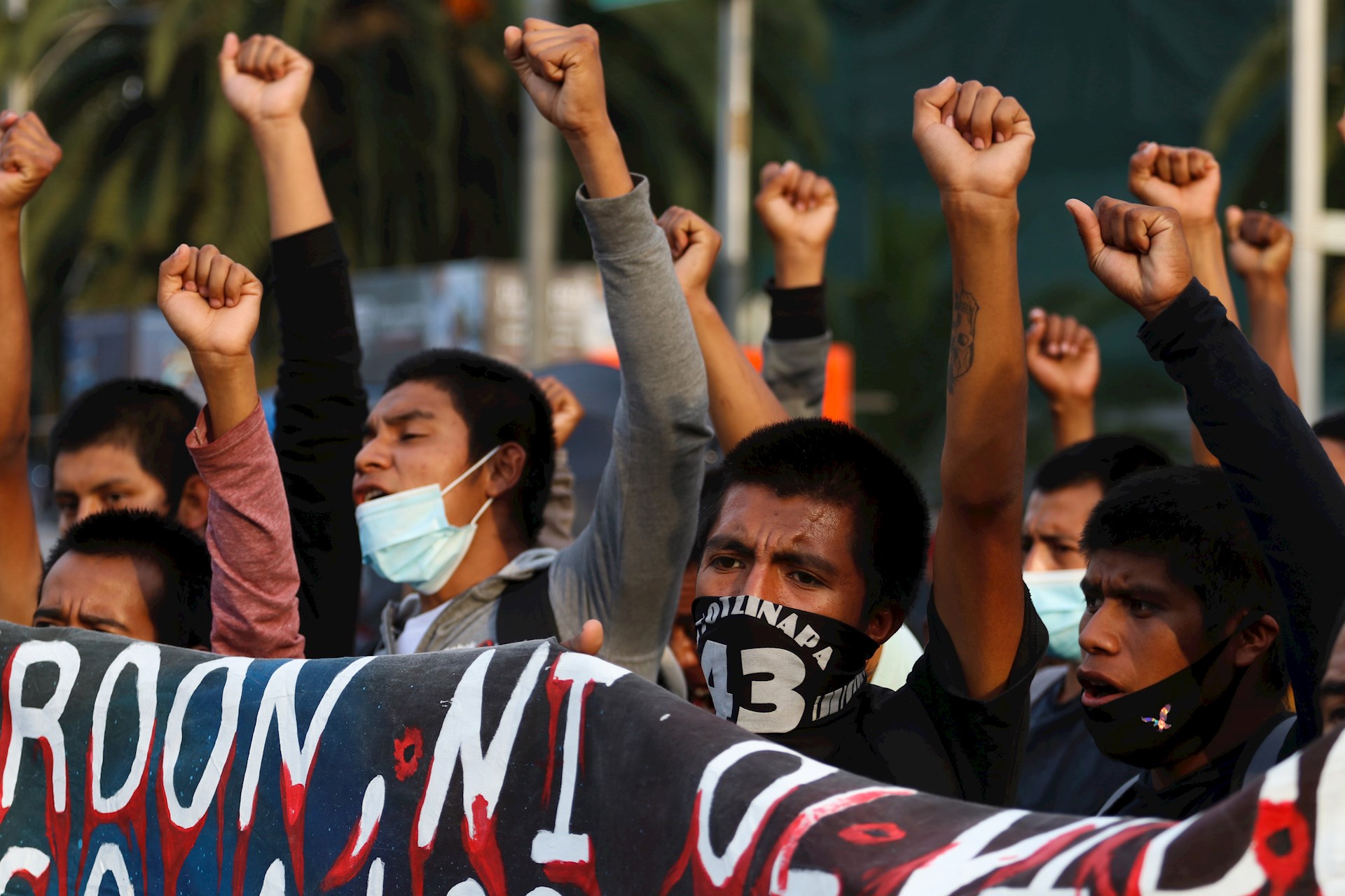 Fiscal de Ayotzinapa negó información periodística sobre 2 militares presuntamente involucrados