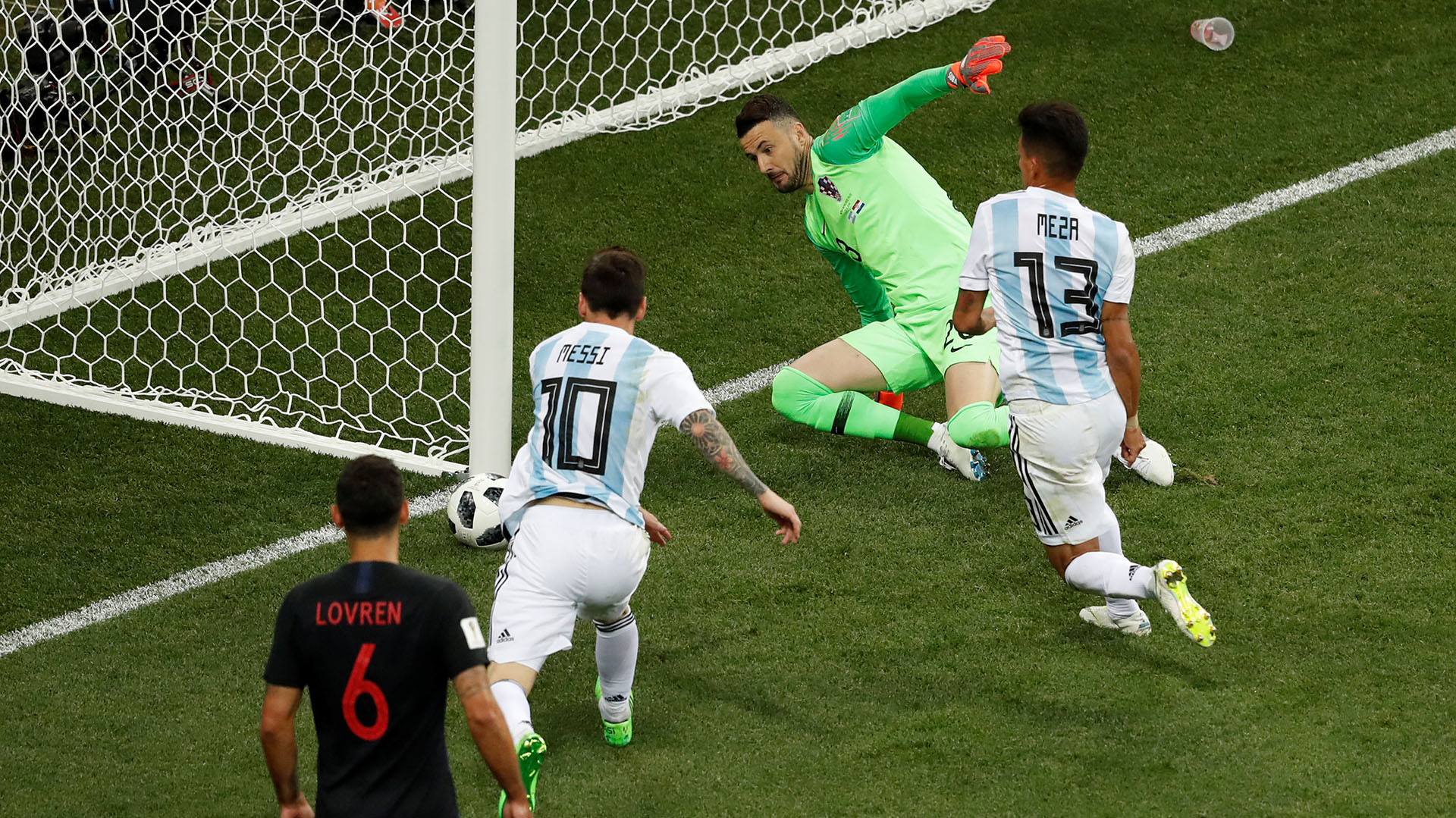 Meza fue titular contra Islandia y Croacia en el Mundial 2018 (Foto: Reuters)