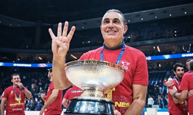 Sergio Scariolo signals winning fourth fiba eurobasket