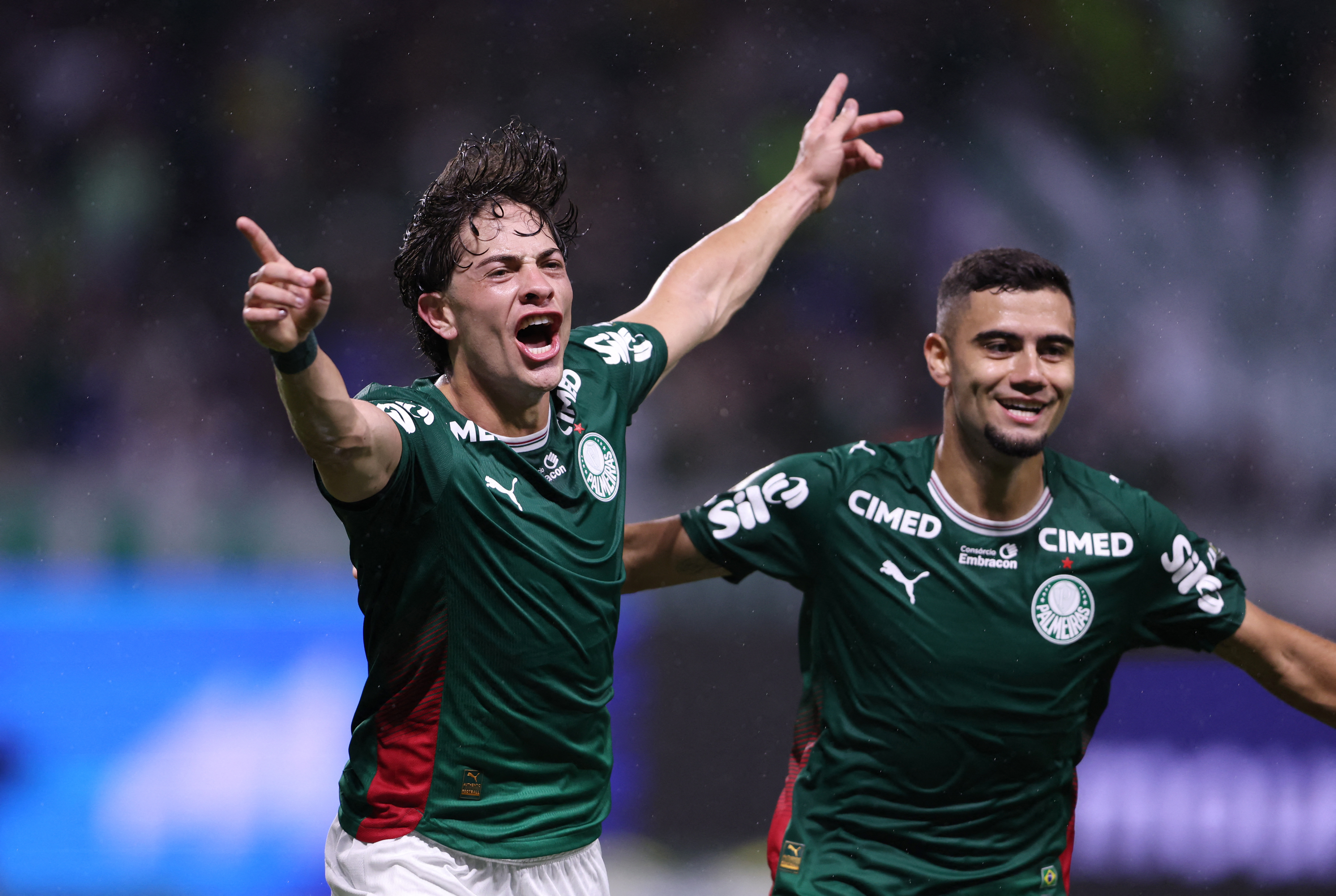 Los dos goles de Agust&iacute;n Giay en el cl&aacute;sico paulista despu&eacute;s de haber sido titular con la selecci&oacute;n argentina