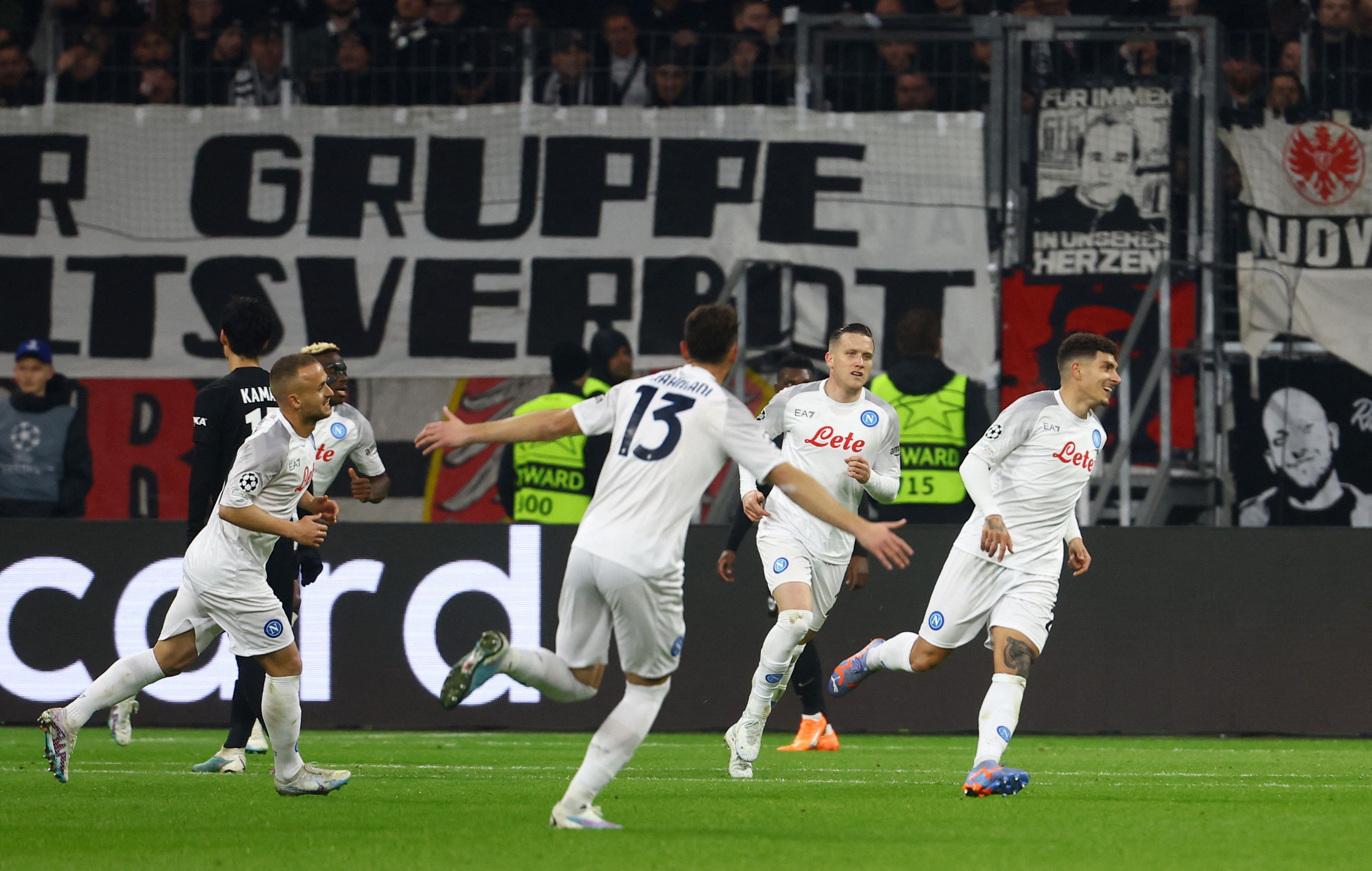 Napoli defeated Eintracht Frankfurt 2-0 in the first leg of the Champions League round of 16 (REUTERS/Kai Pfaffenbach)