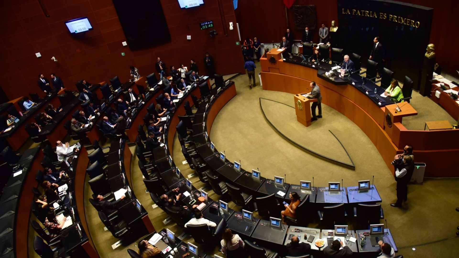Morena rechazó periodo extraordinario para elegir comisionados del INAI