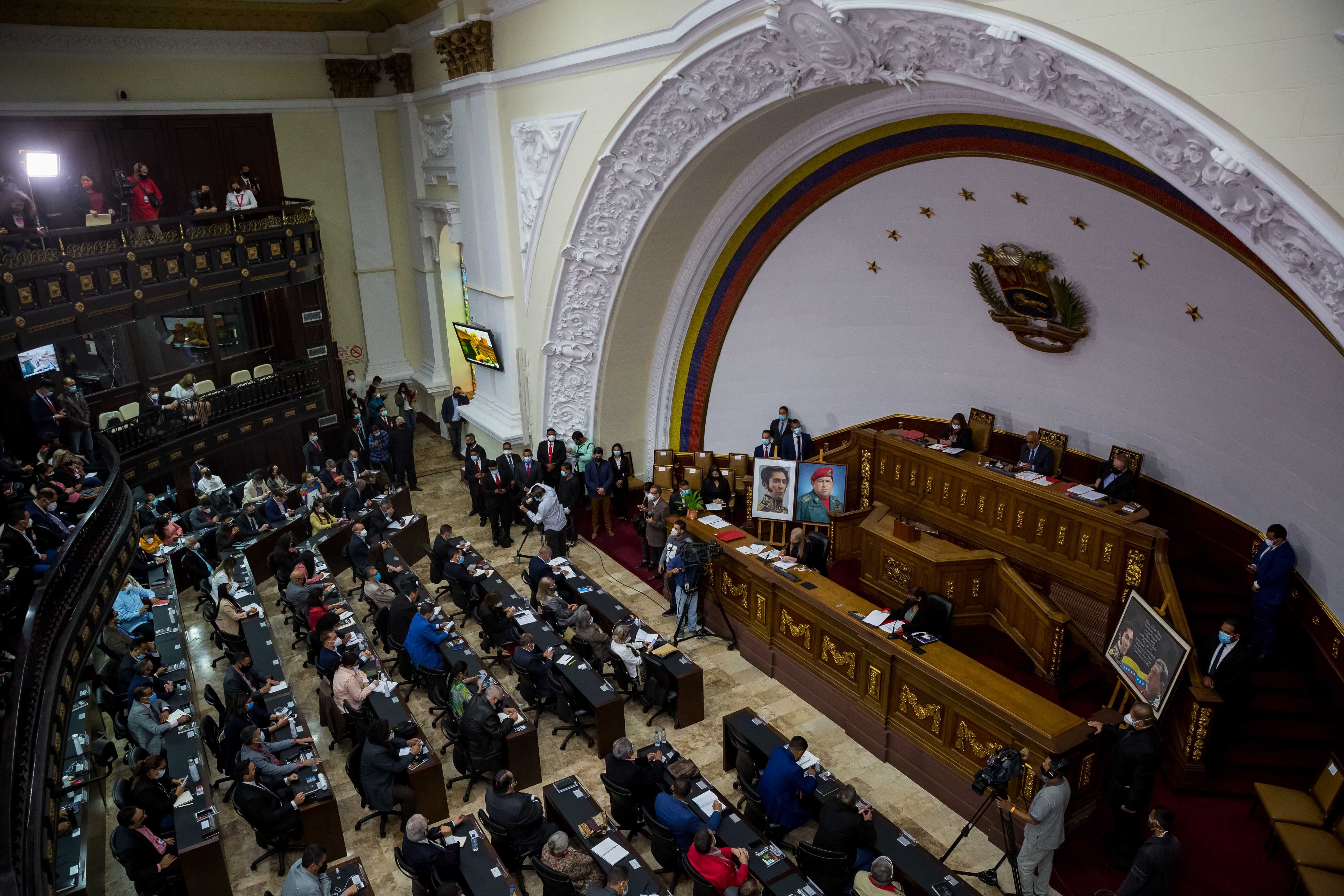 Los diputados opositores de la Asamblea Nacional venezolana quieren un diálogo más amplio con el régimen de Maduro