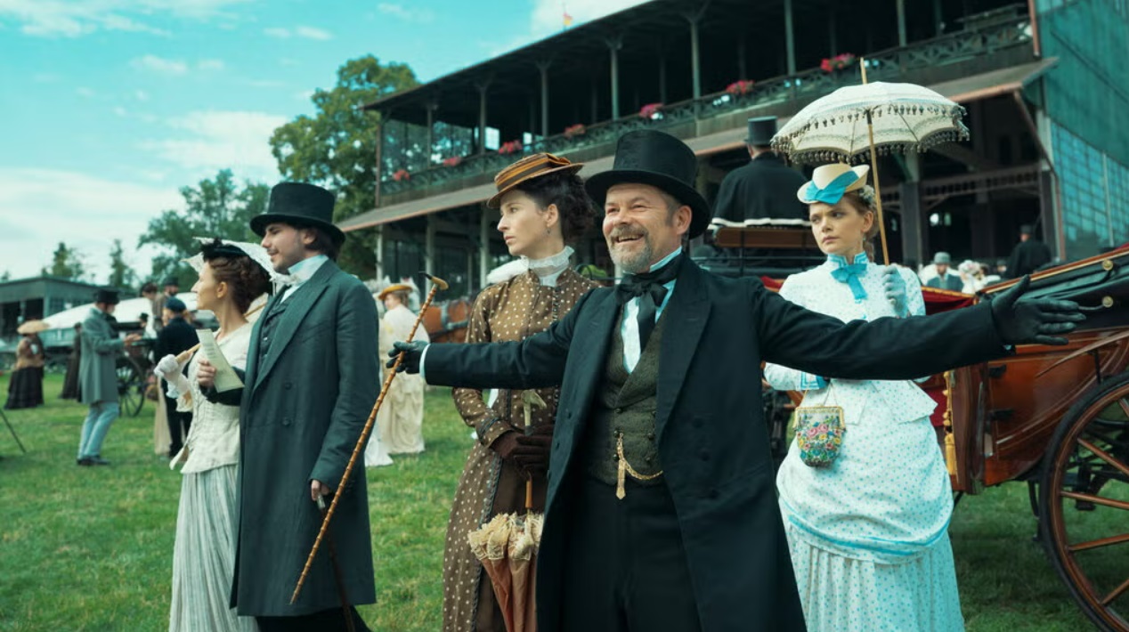 La novela polaca del siglo XIX que Netflix convierte en el próximo "Bridgerton": una historia de amor oscura, clase social y un empresario obsesionado