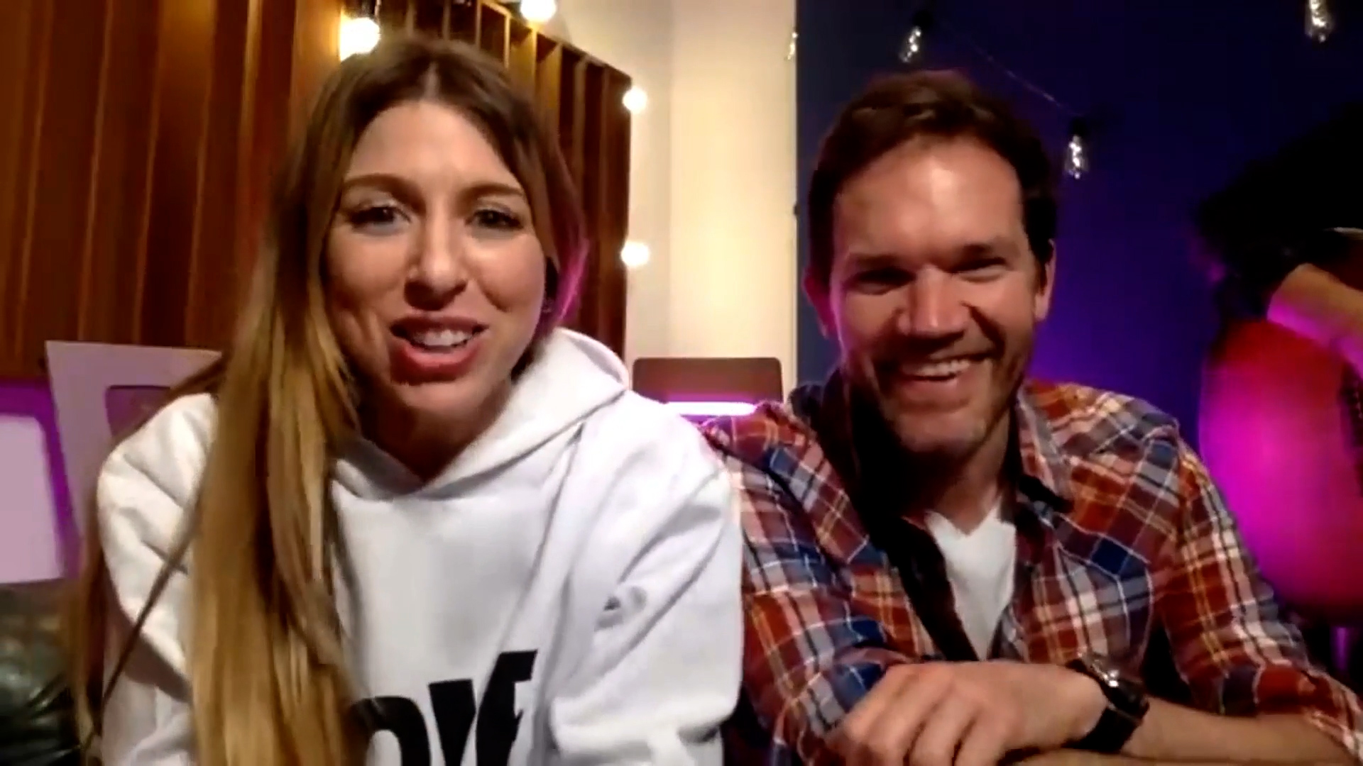 El reencuentro entre Flor Bertotti y Juan Gil Navarro