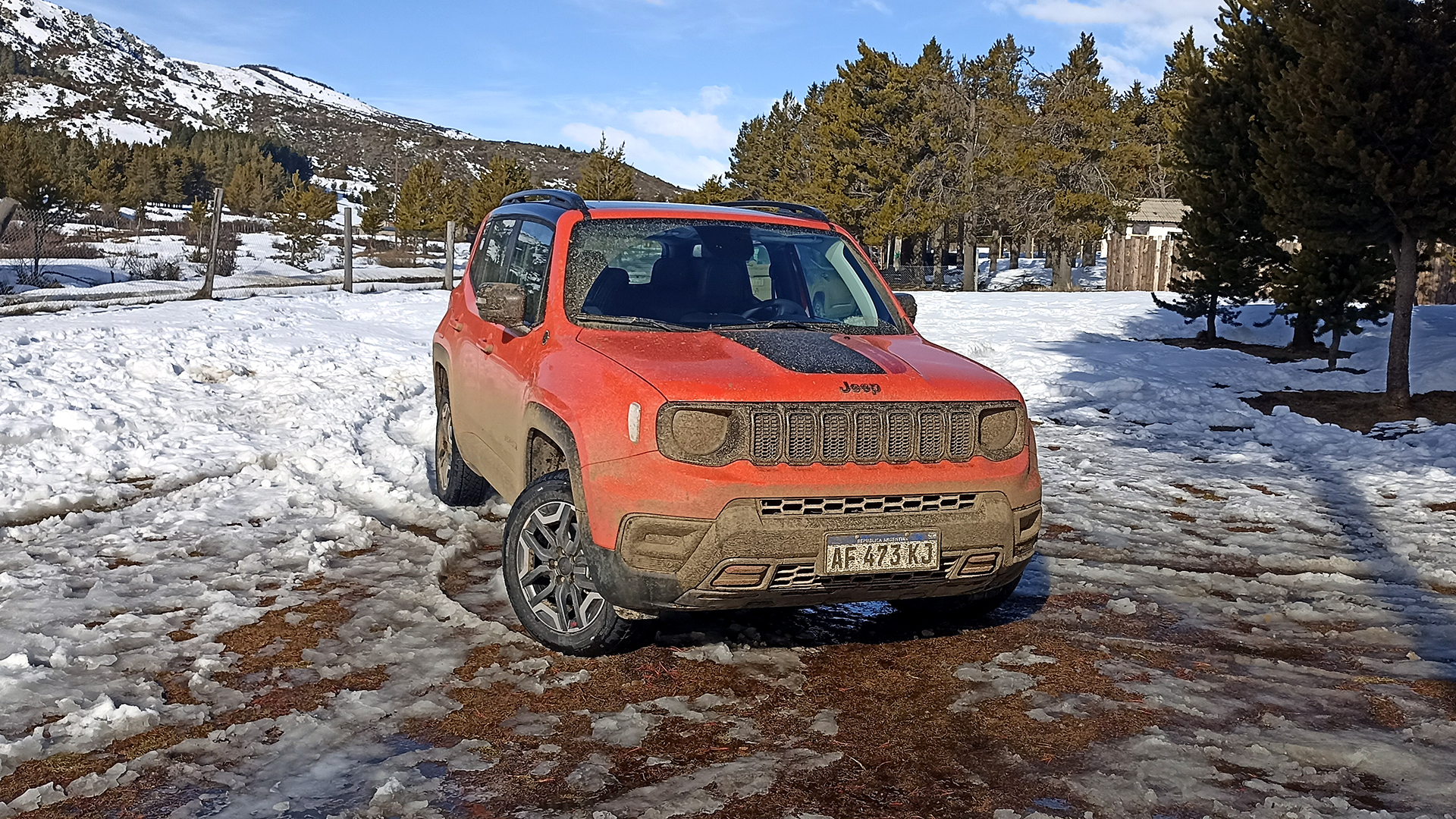 The image of the new Renegade features the Trialhawk version's most iconic color, orange called Punk'n Orange.