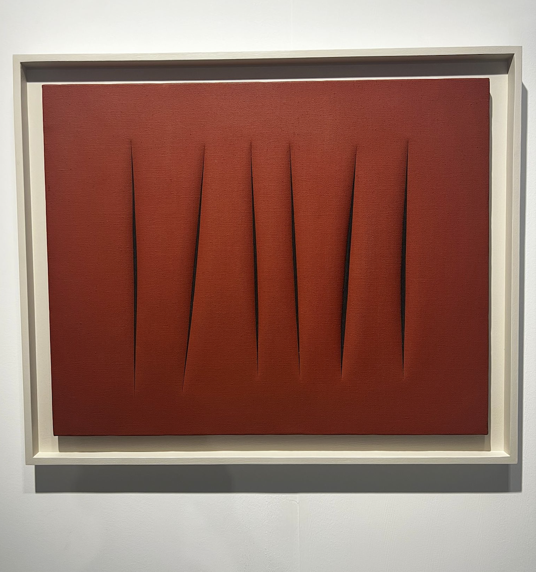 "Concetto Spaziale, Attese", obra de Lucio Fontana en Art Basel Miami Beach 2022.