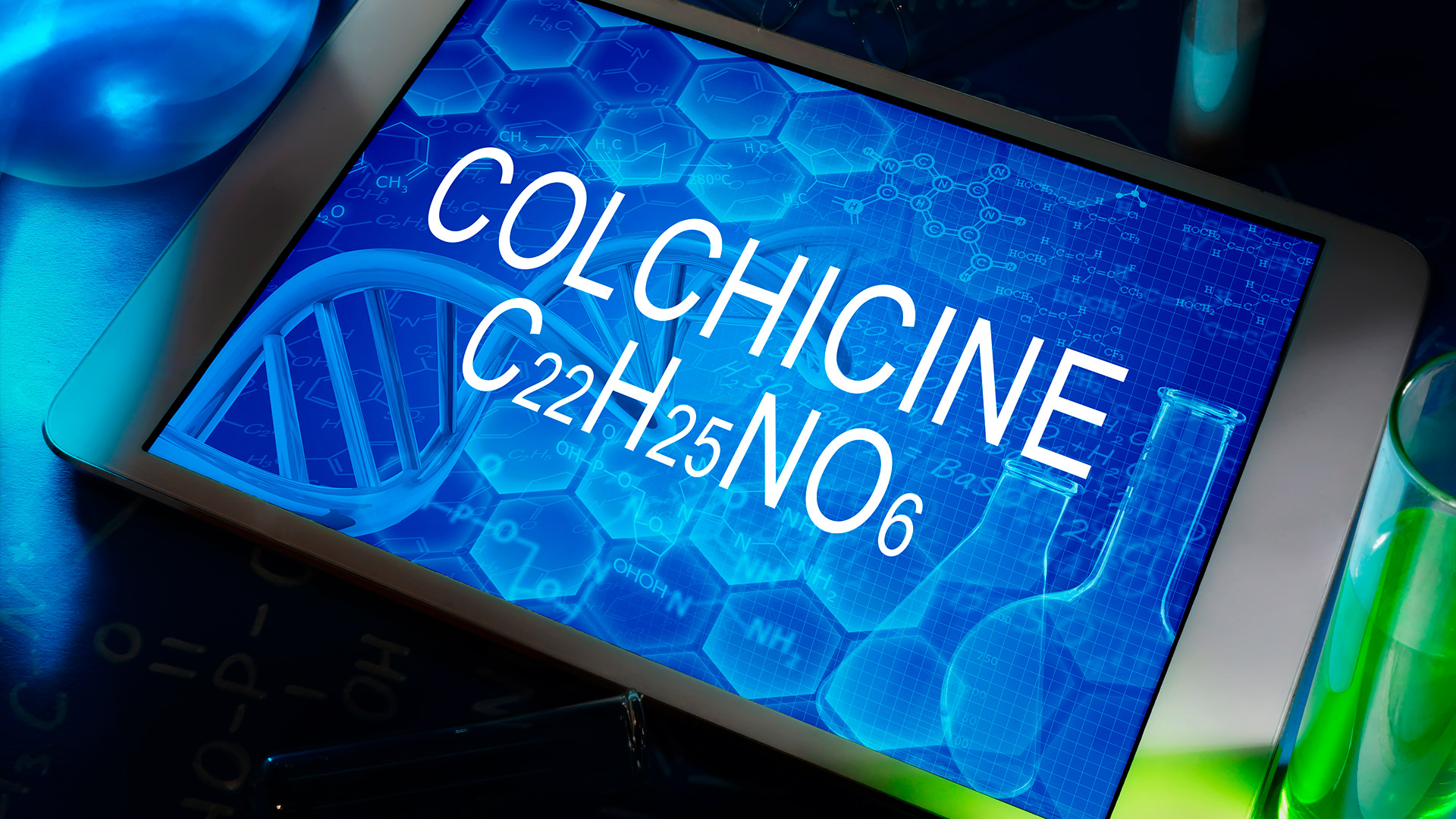 El fármaco colchicina mostró reducir el riesgo de complicaciones por COVID-19 según un importante ensayo clínico canadiense (Shutterstock)