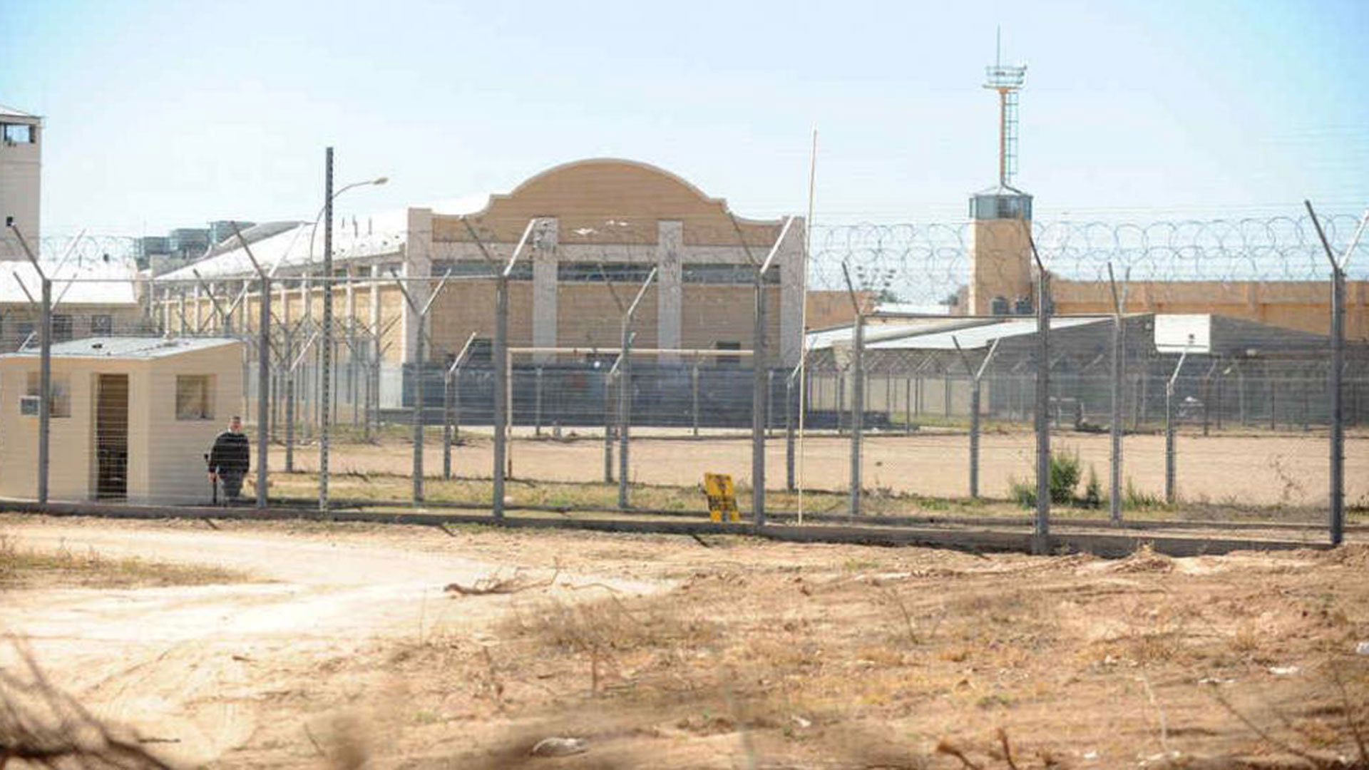 Uno de los supuestos testaferros de Edgardo Kueider sigue siendo empleado de la Biblioteca del Congreso pero no cobra un sueldo