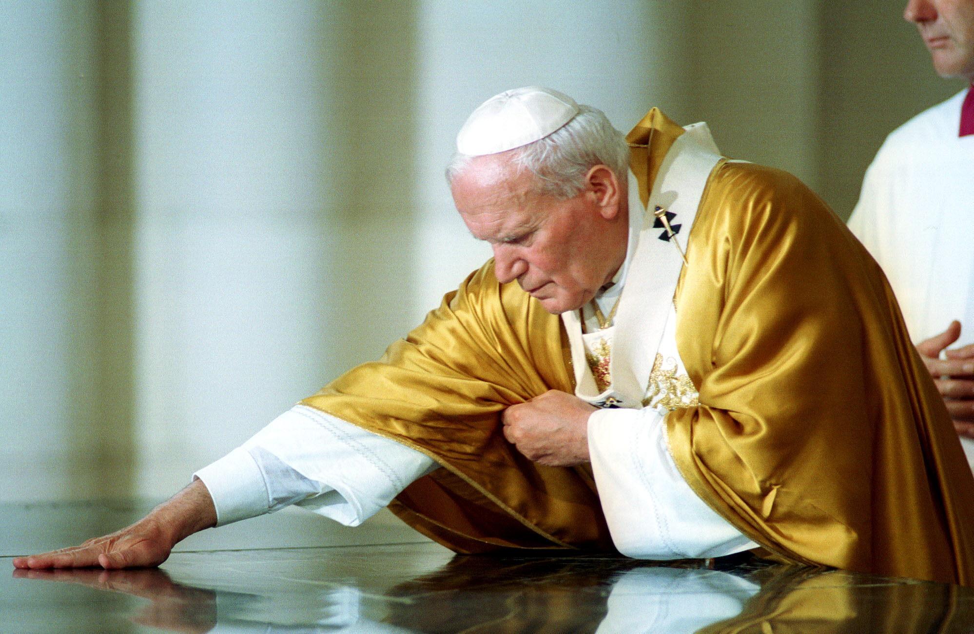 Foto de archivo del papa Juan Pablo II, soberano de la Ciudad del Vaticano desde 1978 hasta su muerte en 2005 (EFE/Barriopedro)