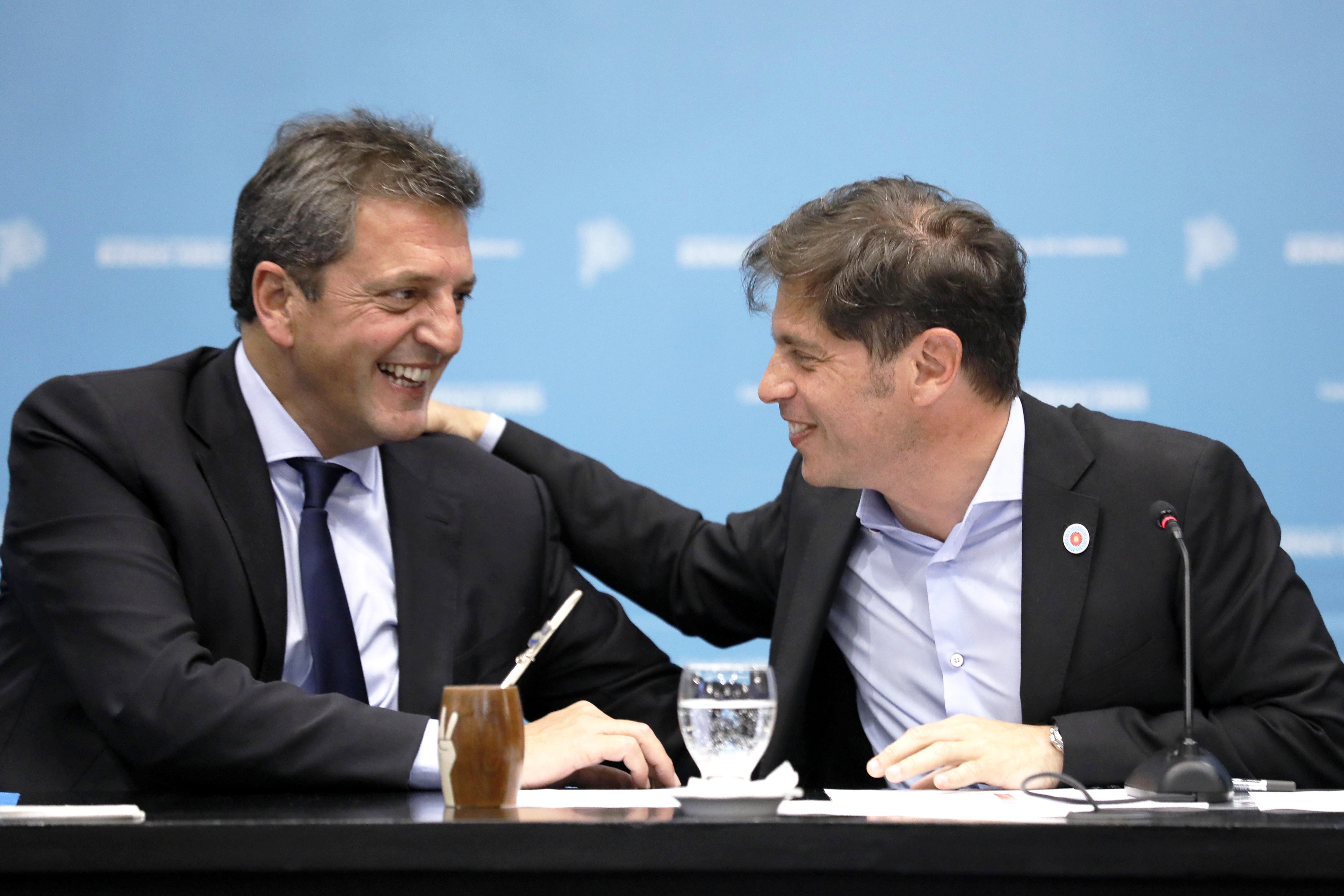 En un acto con tono político, intendentes del PJ y Kicillof respaldaron el programa Precios Justos de Sergio Massa