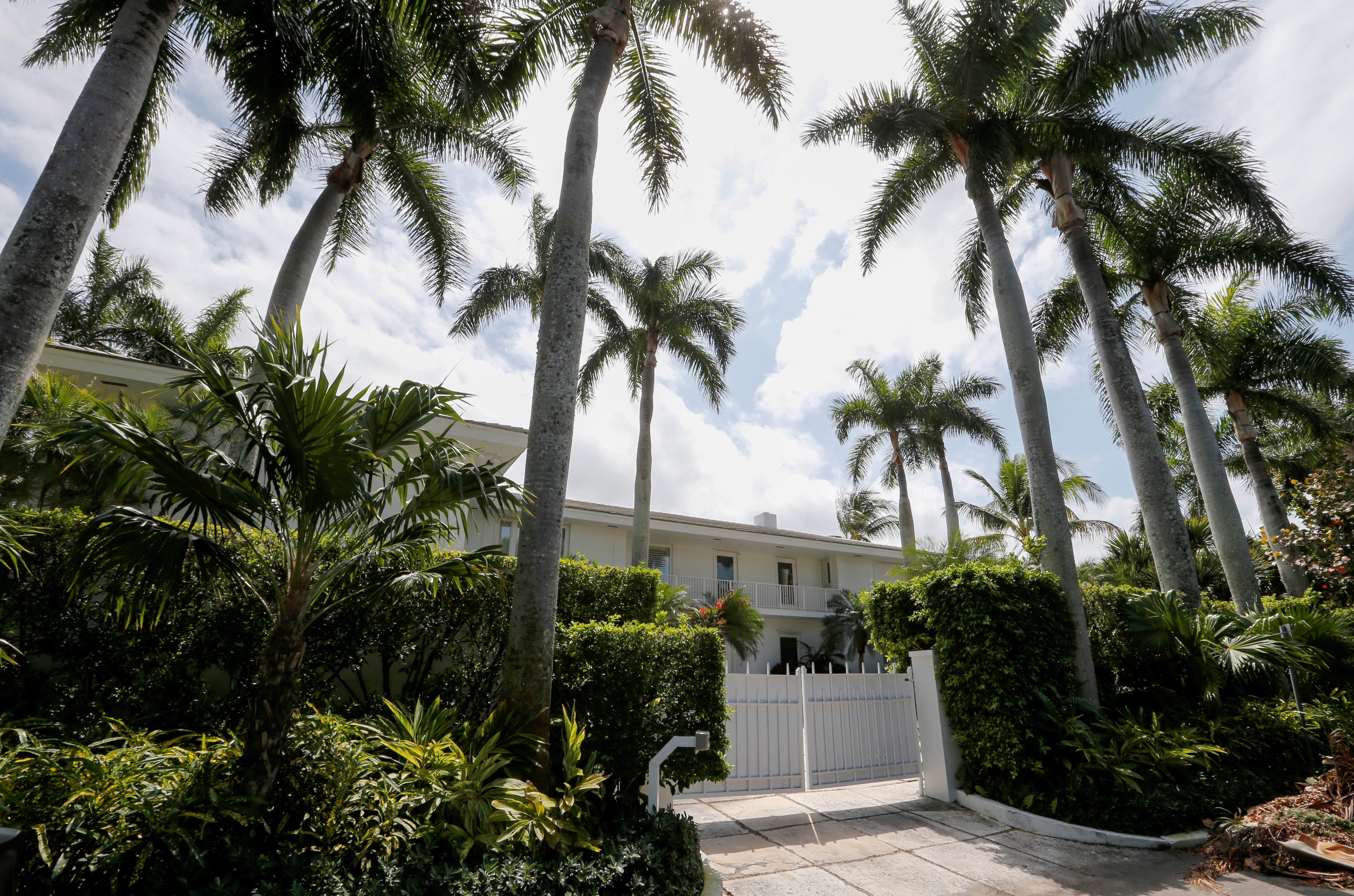 La propiedad de Florida que el fallecido financista utilizó para agredir sexualmente a sus víctimas fue adquirida por 20 millones de dólares por un desarrollador inmobiliario (Reuters)