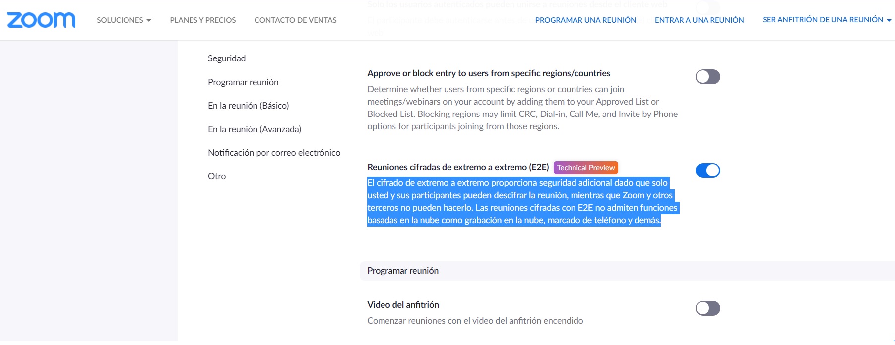 La opción está dentro de Seguridad en la solapa Reunión