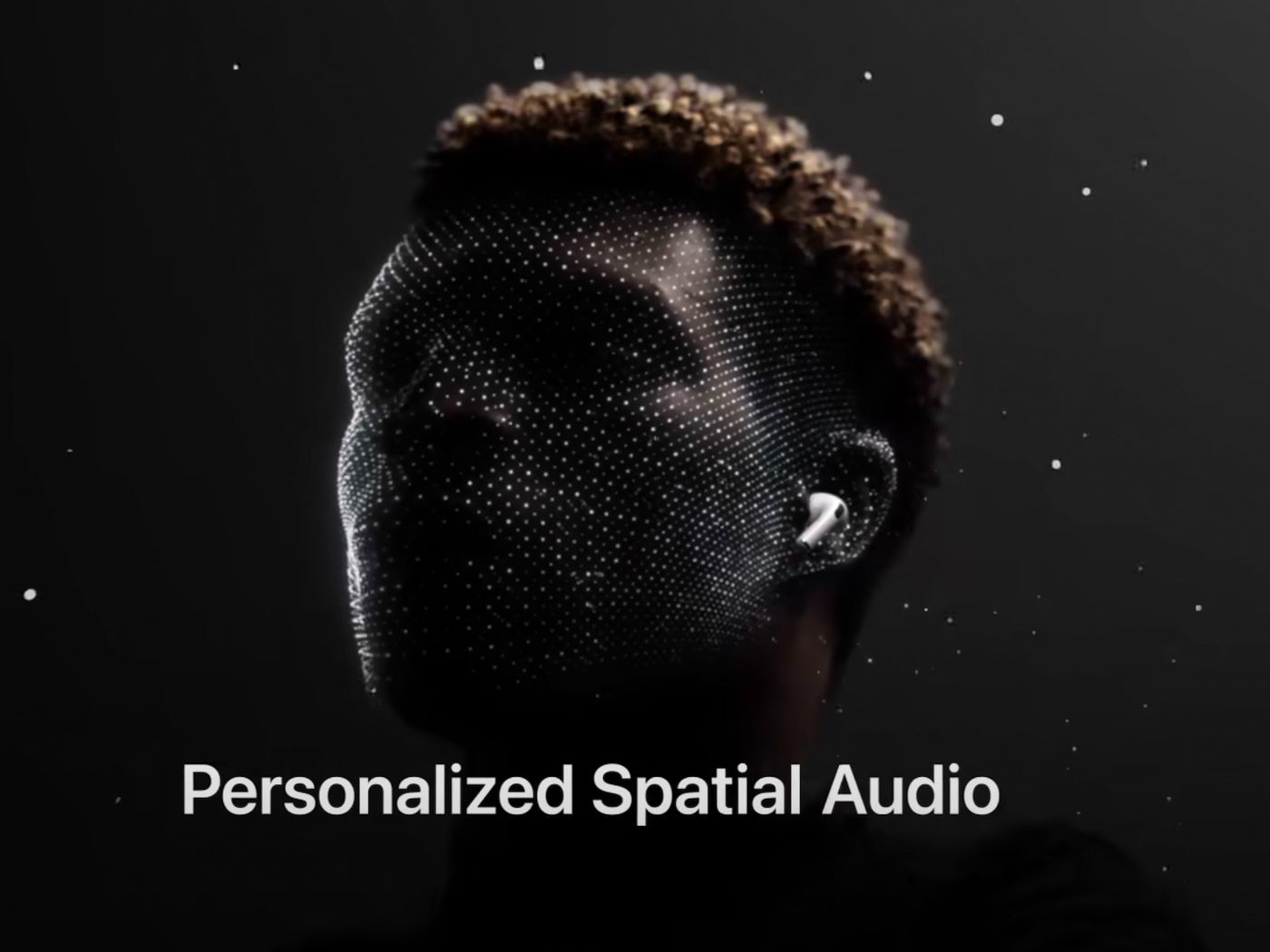 La configuración del audio espacial personalizado requiere del escaneo de la forma de la cabeza del usuario. (The Verge)
