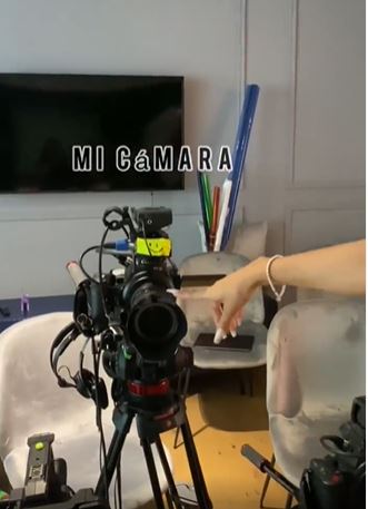 Mane has three cameras (Photo: Instagram/@manelyk_oficial)