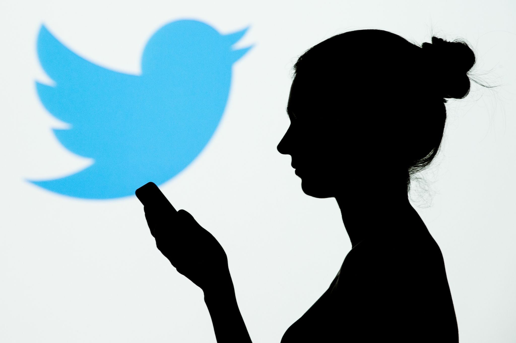Twitter no pide contraseñas o datos de inicio de sesión a ninguno de sus clientes. Tampoco envía mensajes directos (DM) a los usuarios, sino que realiza comunicaciones oficiales por medio de correos identificados. (Franziska Gabbert/dpa)