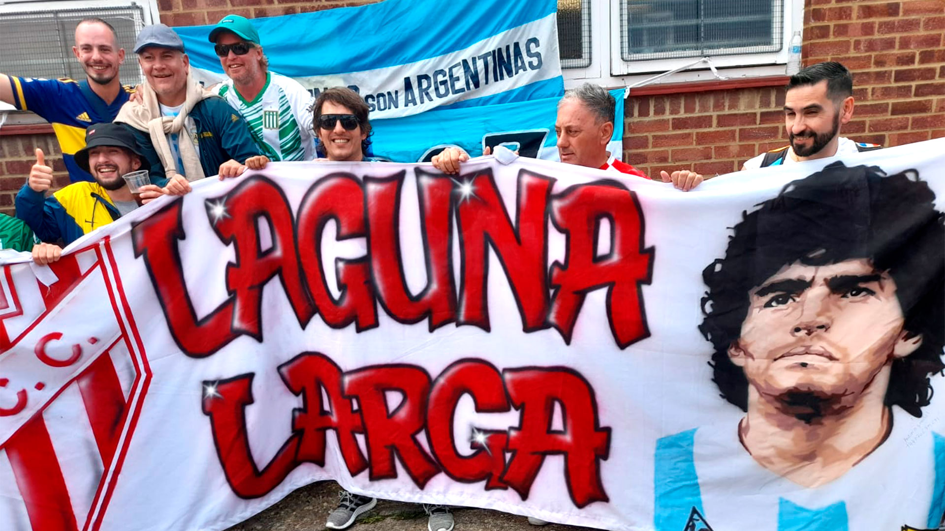 La bandera de Laguna Larga