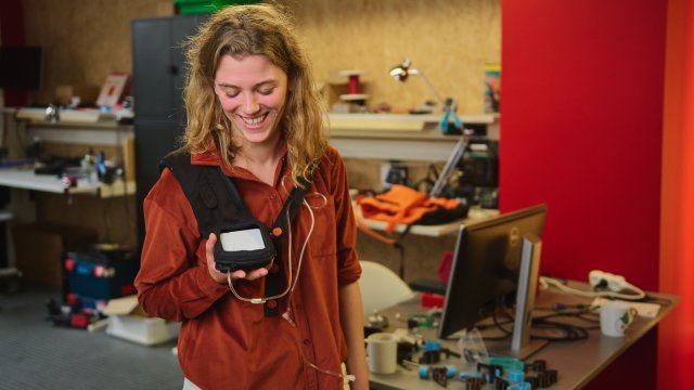 Charlotte Blancke con su proyecto Ivvy. (foto: De Tijd)