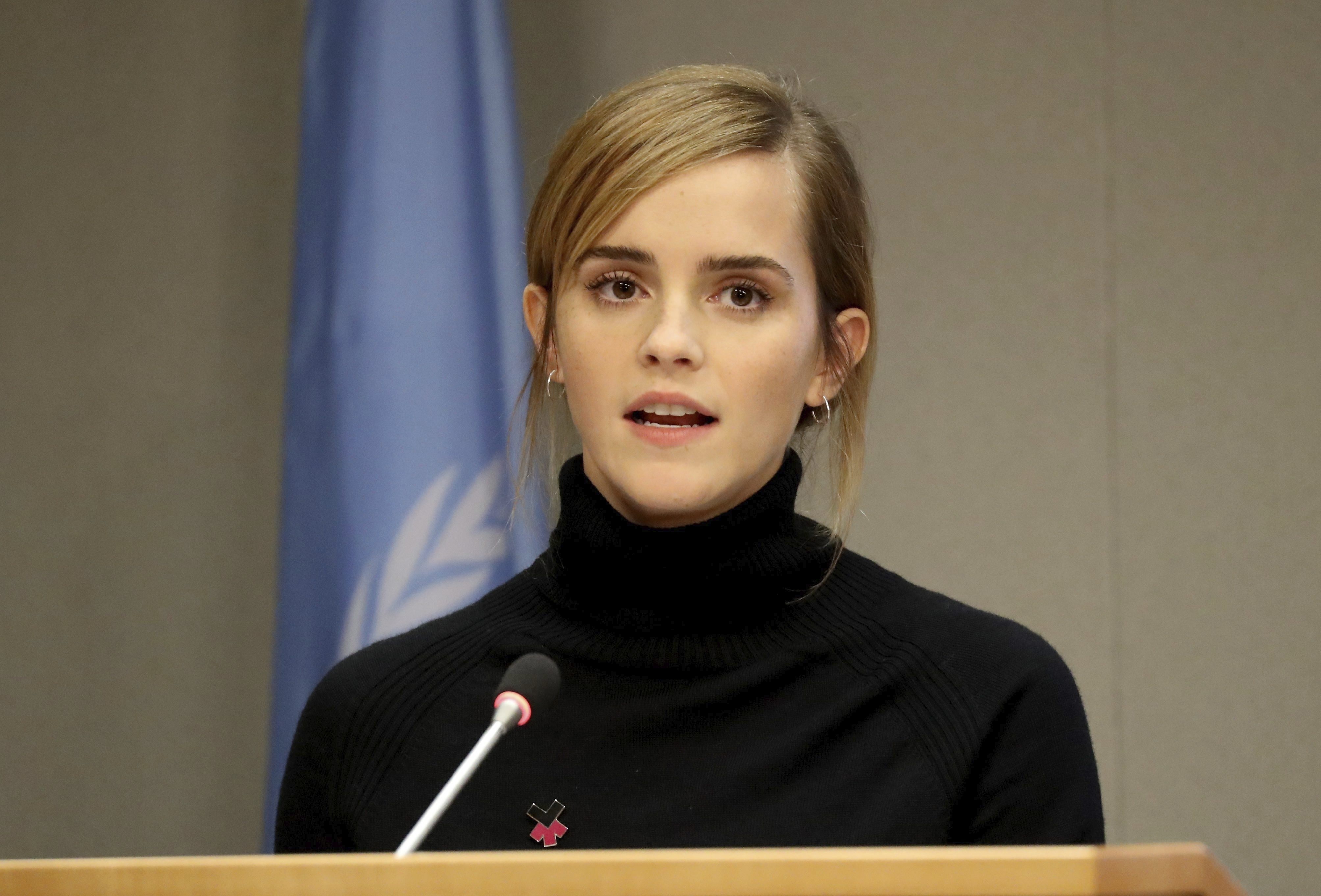 Emma Watson defiende al colectivo trasngénero tras comentarios de JK Rowling, en Nueva York. EFE/Andrew Gombert/Archivo
