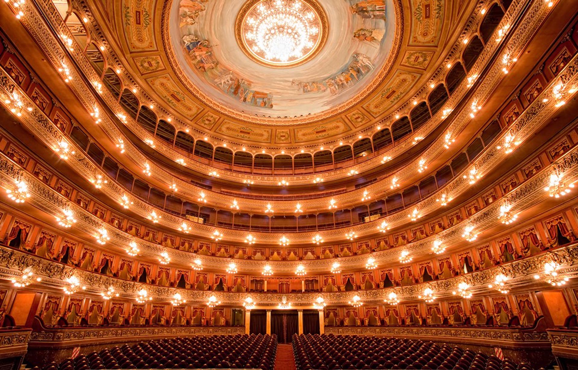 El “nuevo” Teatro Colón cumple 115 años: la notable historia de un edificio único en el mundo 