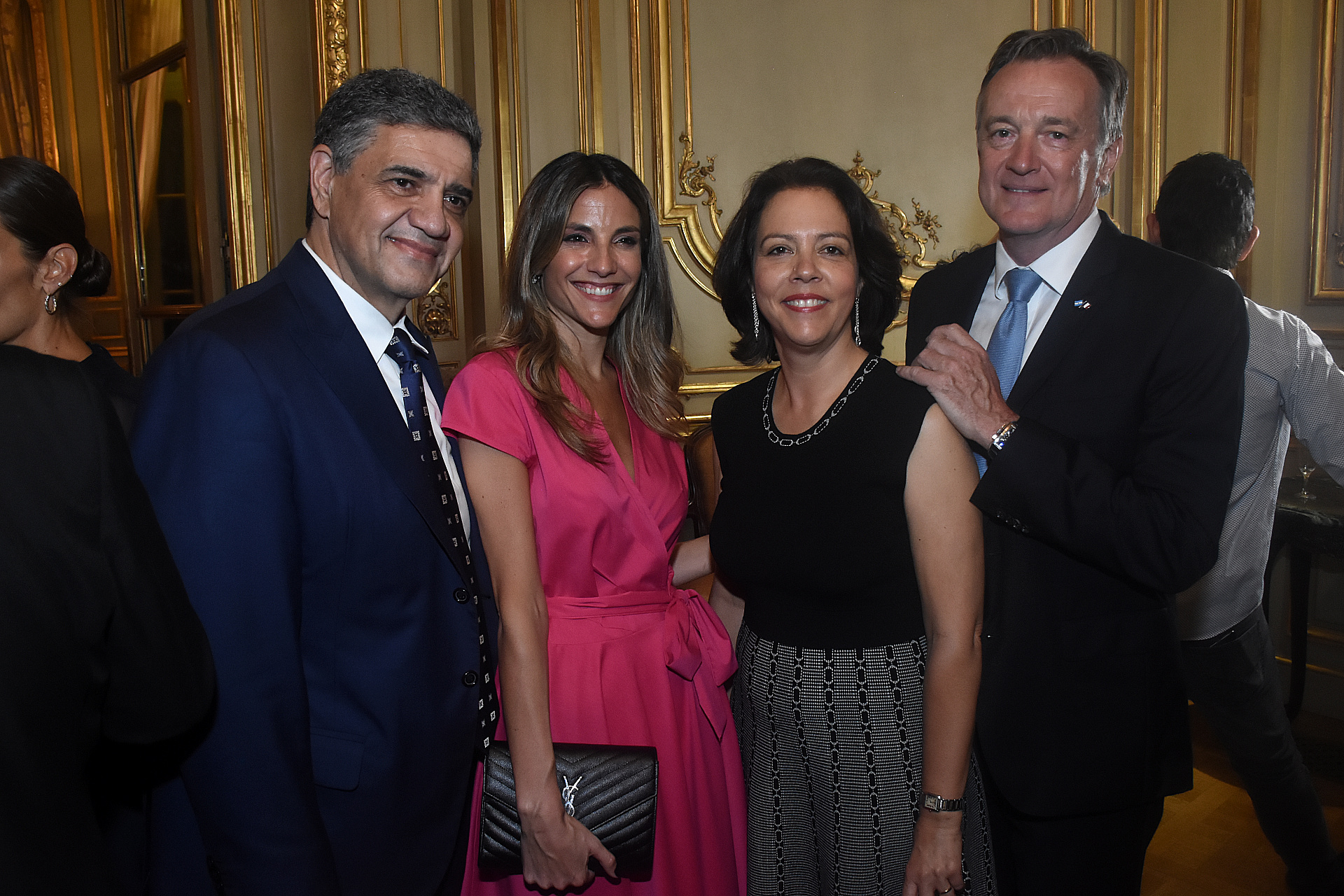 Jorge Macri y María Belén Ludueña junto a la embajadora de Francia, Claudia Scherer-Effosse, y su marido, Jean-Jacques Effosse