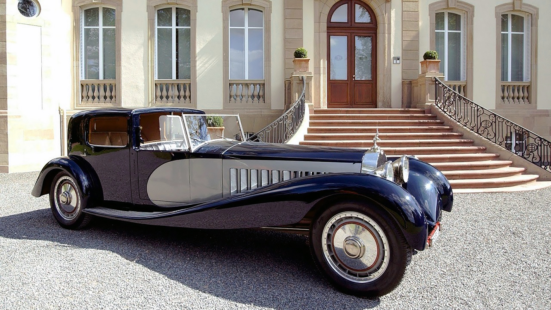 Bugatti Type 41, el auto que Ettore Bugatti consideró el mejor auto del mundo, fue el que tuvo el motor más voluminoso de la historia del automóvil