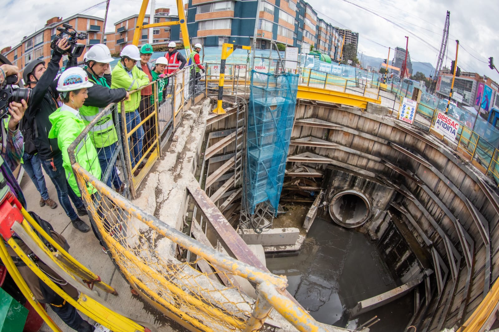 En el recorrido del martes 21 de febrero, la alcaldesa mayor, Claudia López, hizo un balance alrededor de esta obra de movilidad. (Alcaldía de Bogotá)