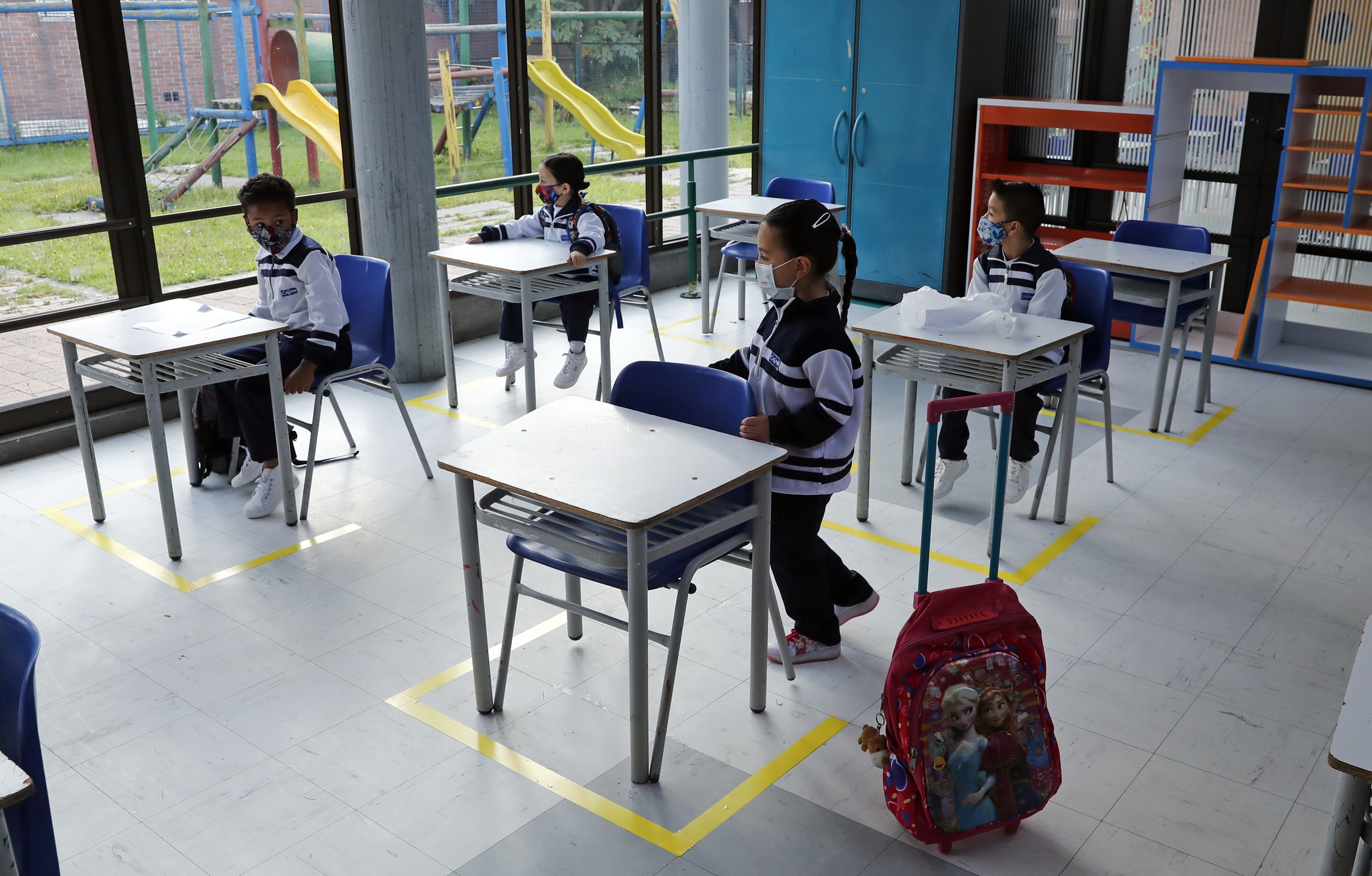 Niños retoman clases presenciales en Colombia. EFE/ Mauricio Dueñas Castañeda
