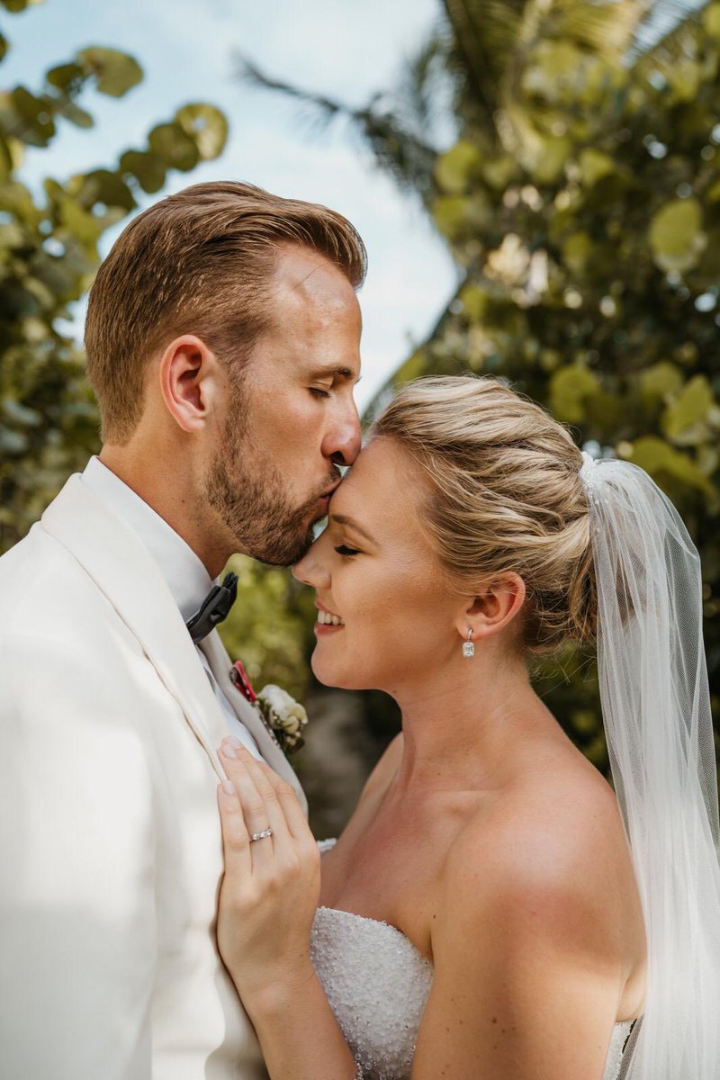 La rom&aacute;ntica historia de Harry Kane y su 