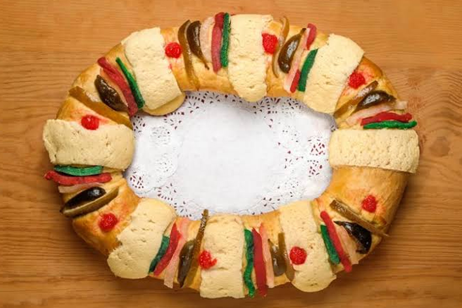 En la mañana del 6 tradicionalmente se come la Rosca de Reyes con la compañía de la familia y los seres queridos (Foto: Twitter)