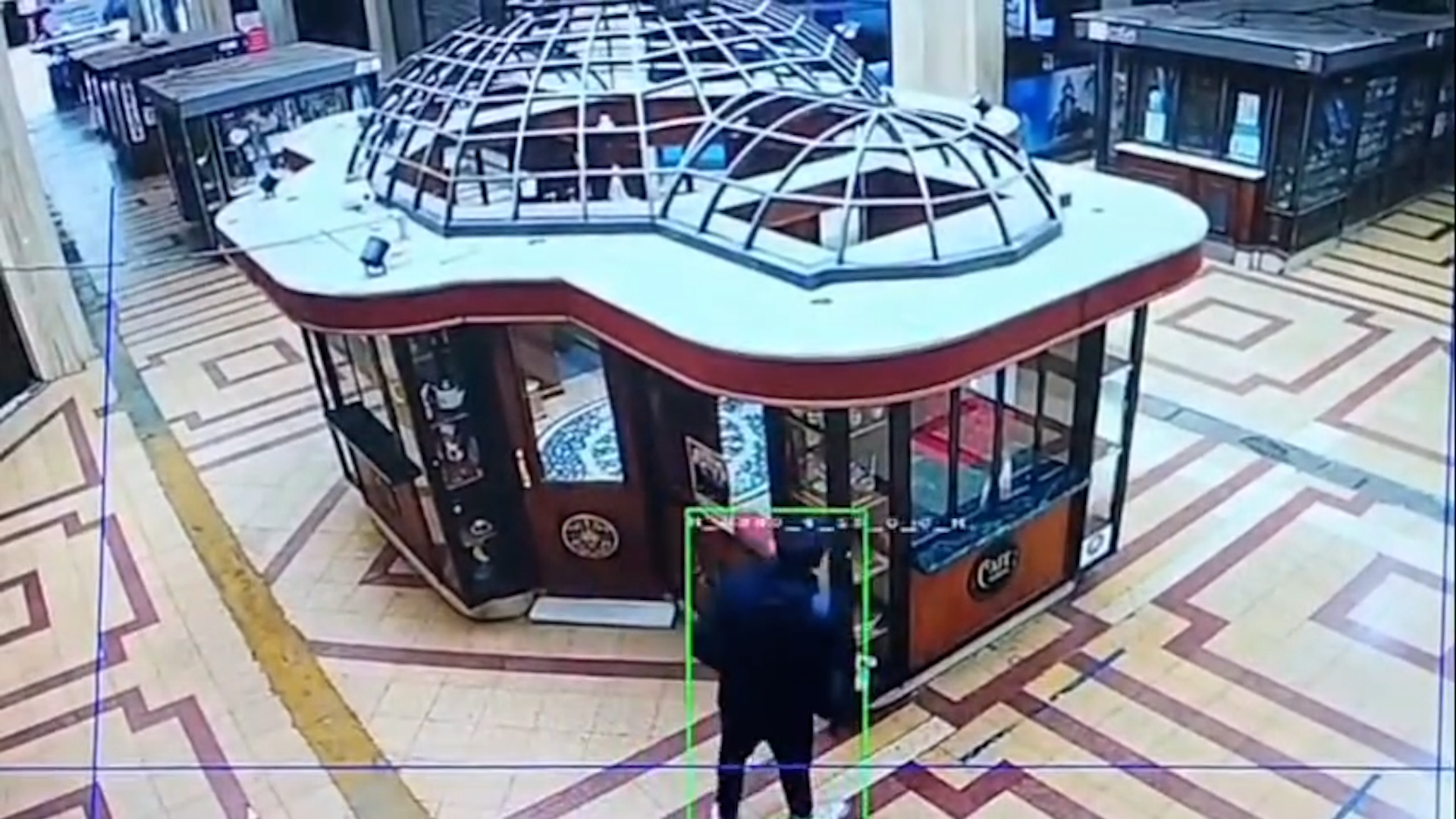 El despiste de Franco Colapinto que lo dejó afuera de carrera en la Sprint del Gran Premio de San Pablo de Brasil