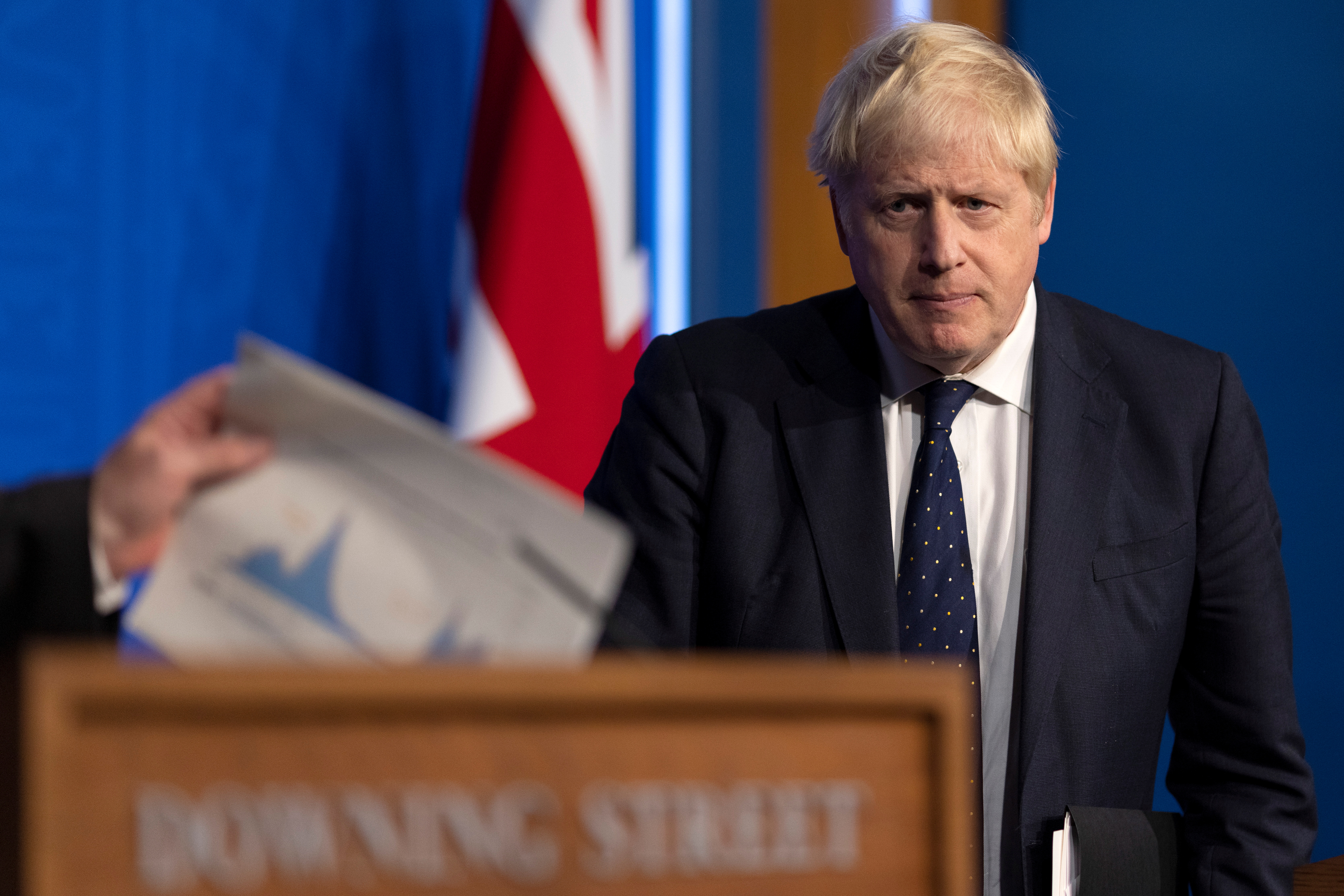 El libro critica duramente la gestión sanitaria de Boris Johnson: “La primera parte de la pandemia fue un caos organizativo, con un primer ministro ausente". (Dan Kitwood/REUTERS)