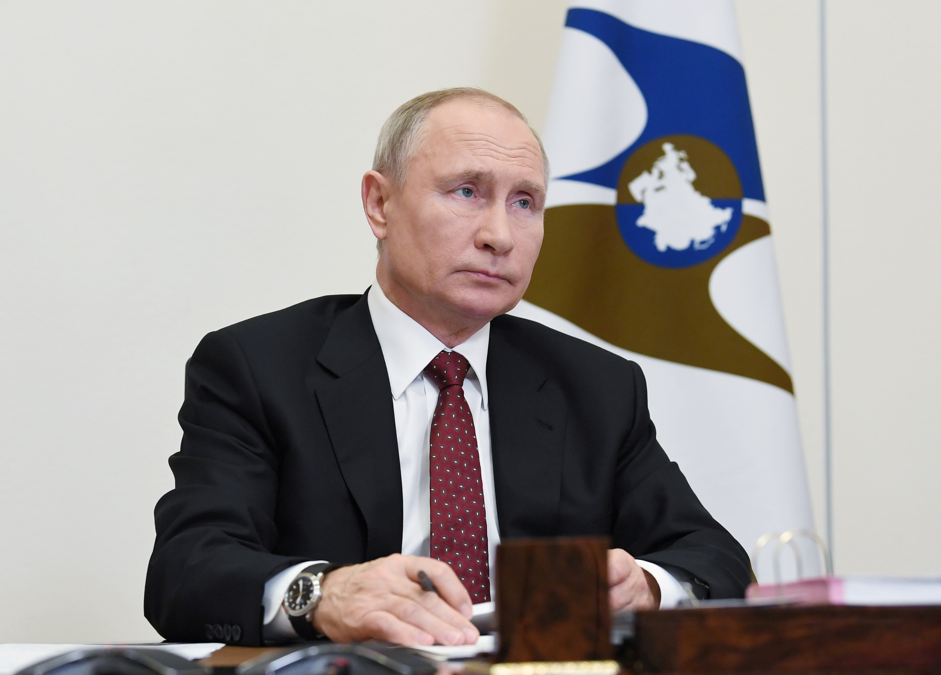 El presidente Vladimir Putin anunció la aprobación de la vacuna Sputnik V para combatir el coronavirus. El mandatario todavía no se inoculó la dosis contra la COVID-19 (Reuters)