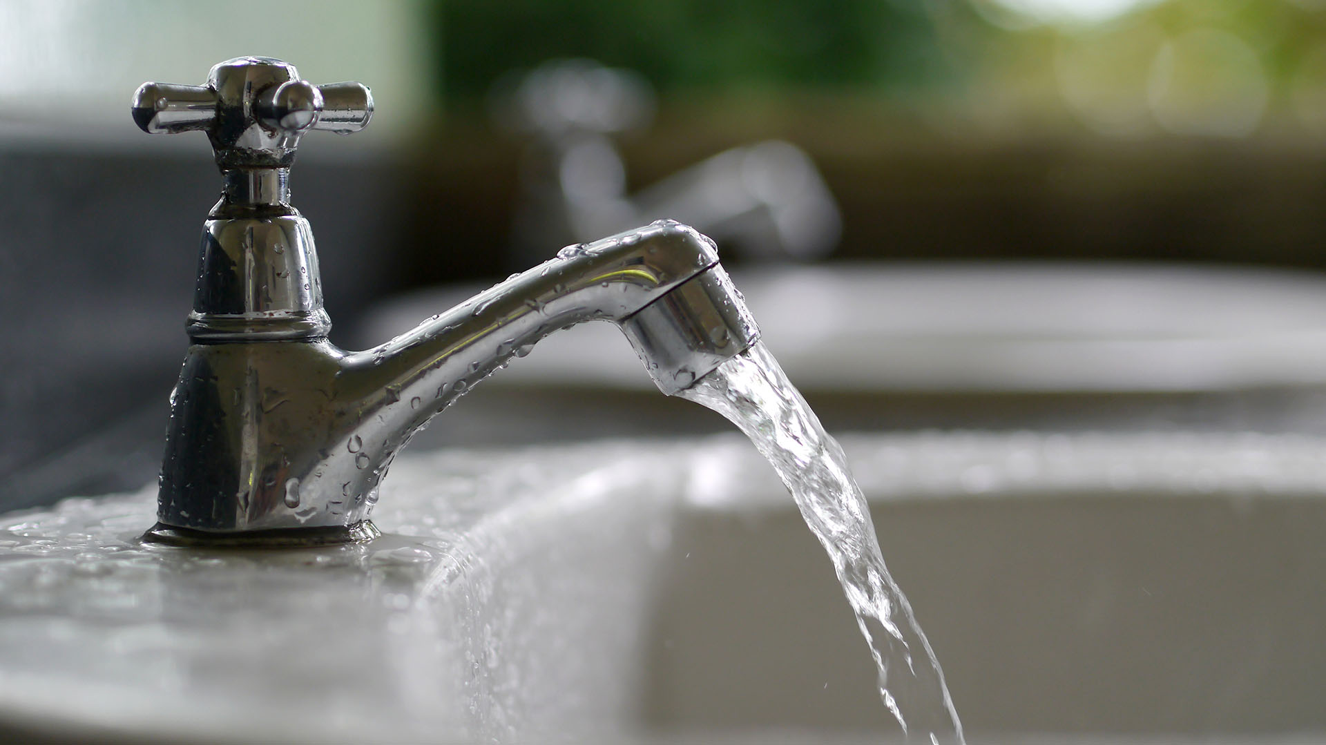 Las tarifas del servicio de agua de la empresa Aysa subirán 20% el mes próximo 