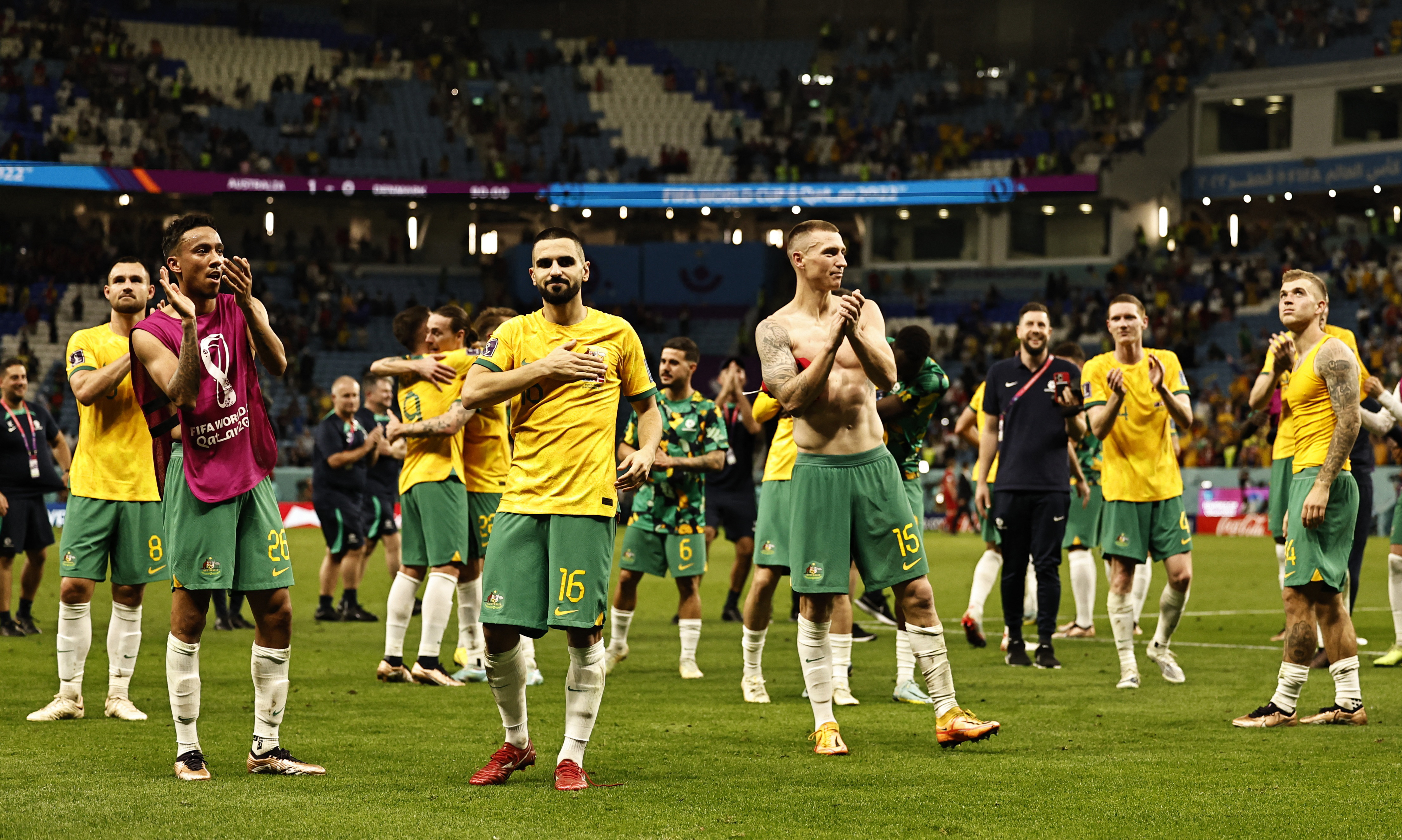 La selección australiana superó 1 a 0 al combinado danés en la última fecha del grupo D (REUTERS/Hamad I Mohammed)