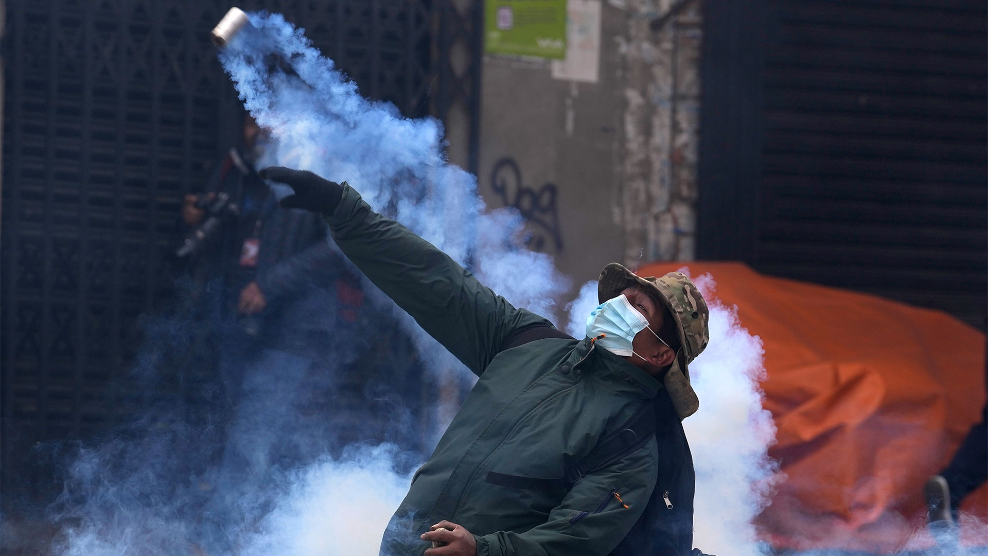 Las protestas se tornaron muy violentas en La Paz (AP Photo/Juan Karita)