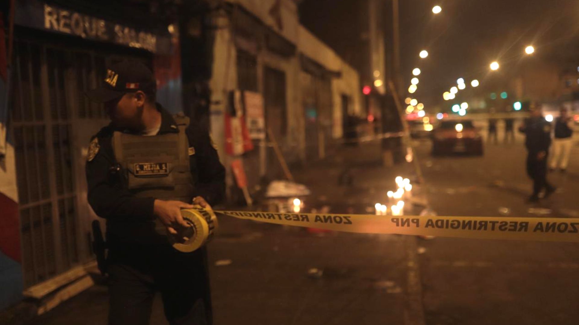 Video del instante que un objeto contundente le cae en la cabeza a Víctor Santisteban Yacsavilca, el primer fallecido en las protestas en Lima