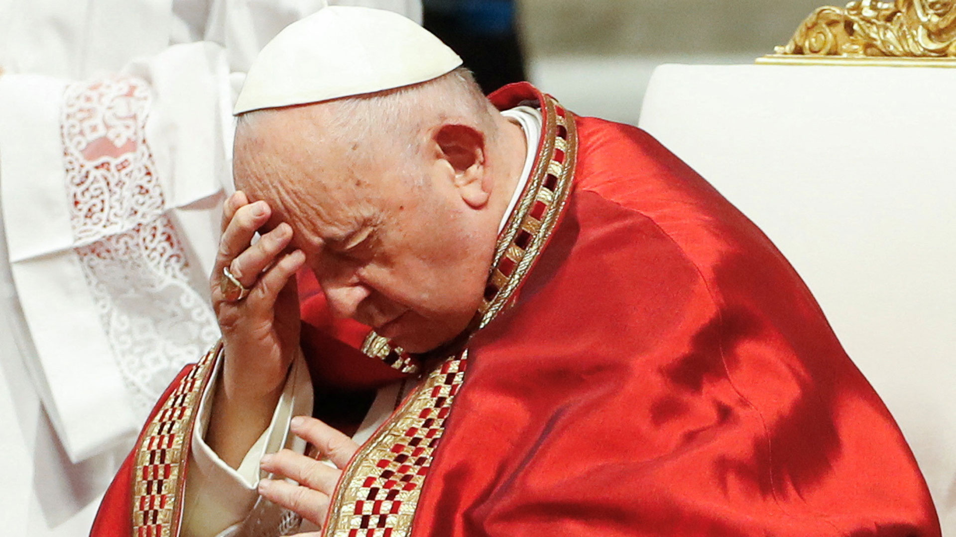 El papa Francisco expresó su consternación por los casos de pederastia en Bolivia y se comprometió a trabajar con sus autoridades.