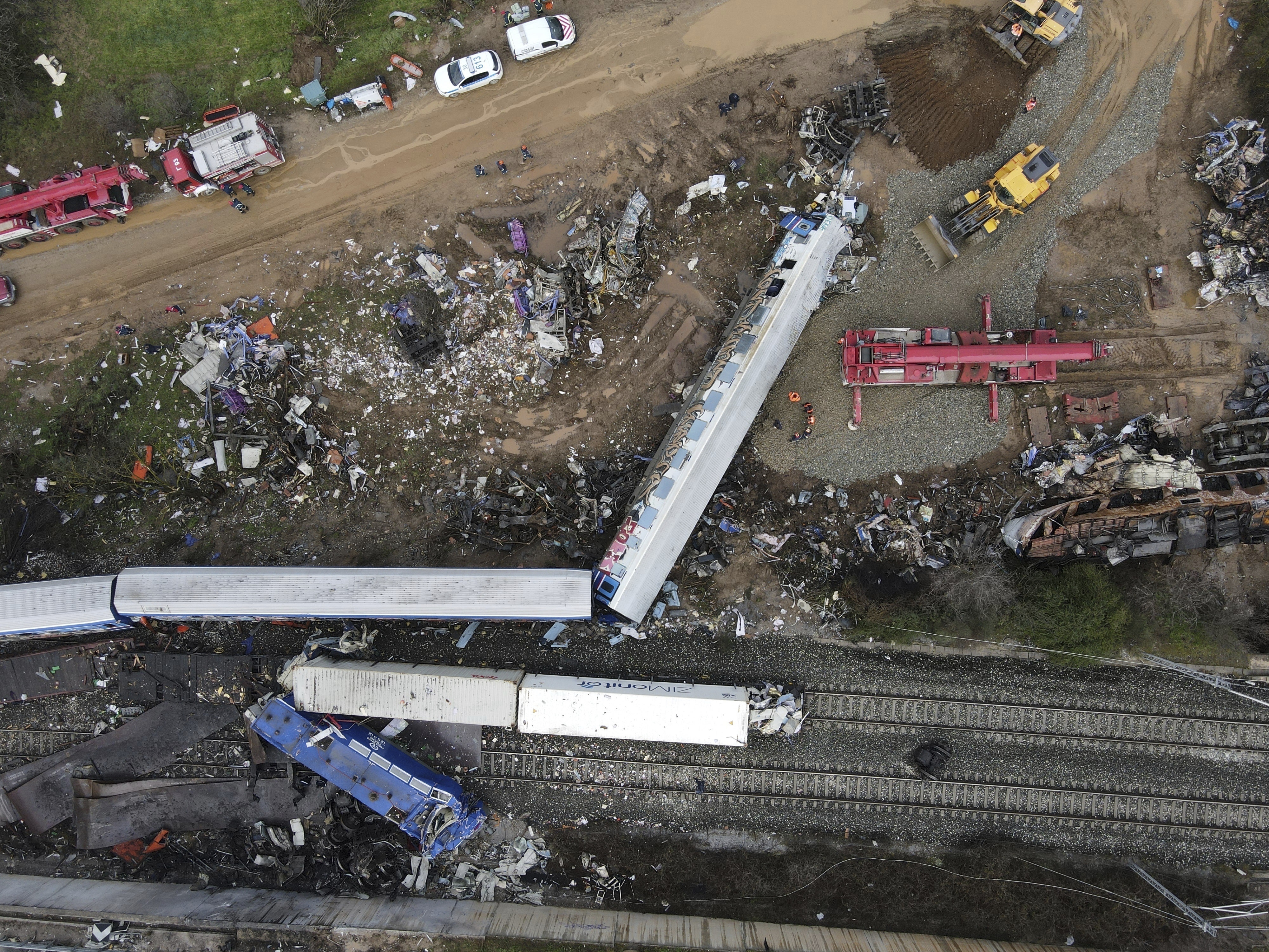Vagones luego del choque de trenes en Tempe (AP Foto/Giannis Papanikos/Archivo)
