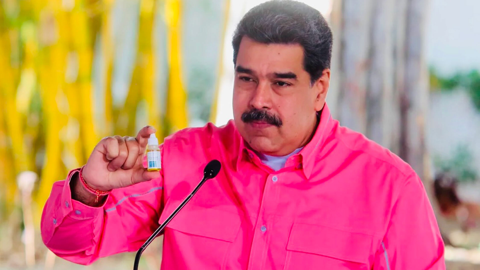 Maduro hablando de las bondades del Carvativir
