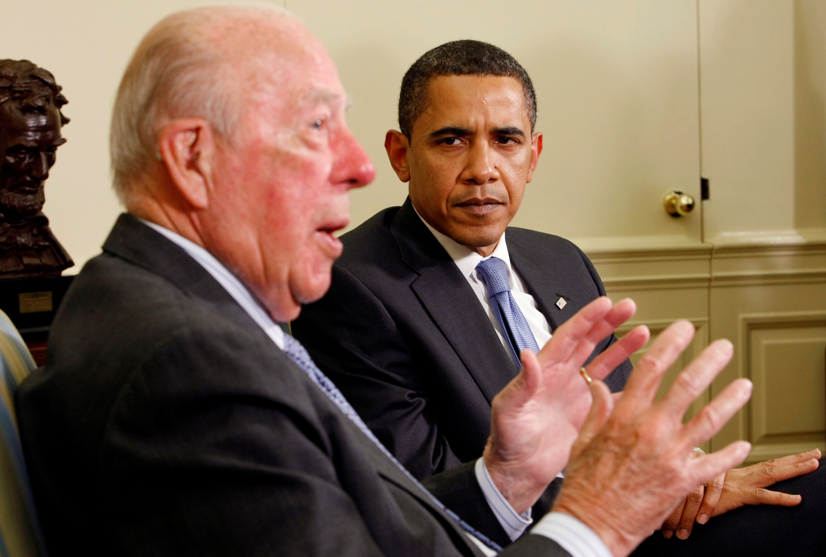 Un encuentro con el entonces presidente Barack Obama en 2009 (REUTERS/Kevin Lamarque)