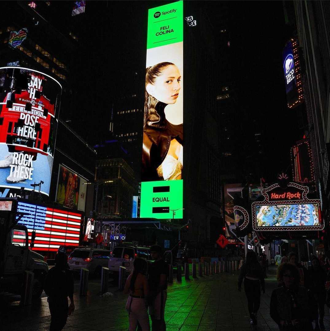 Su disco Feroza la llevó a estar nominada en los premios Gardel e incluso catapultó su nombre a Estados Unidos, donde su imagen aparecía en el Times Square -tras haber sido seleccionada por Spotify-