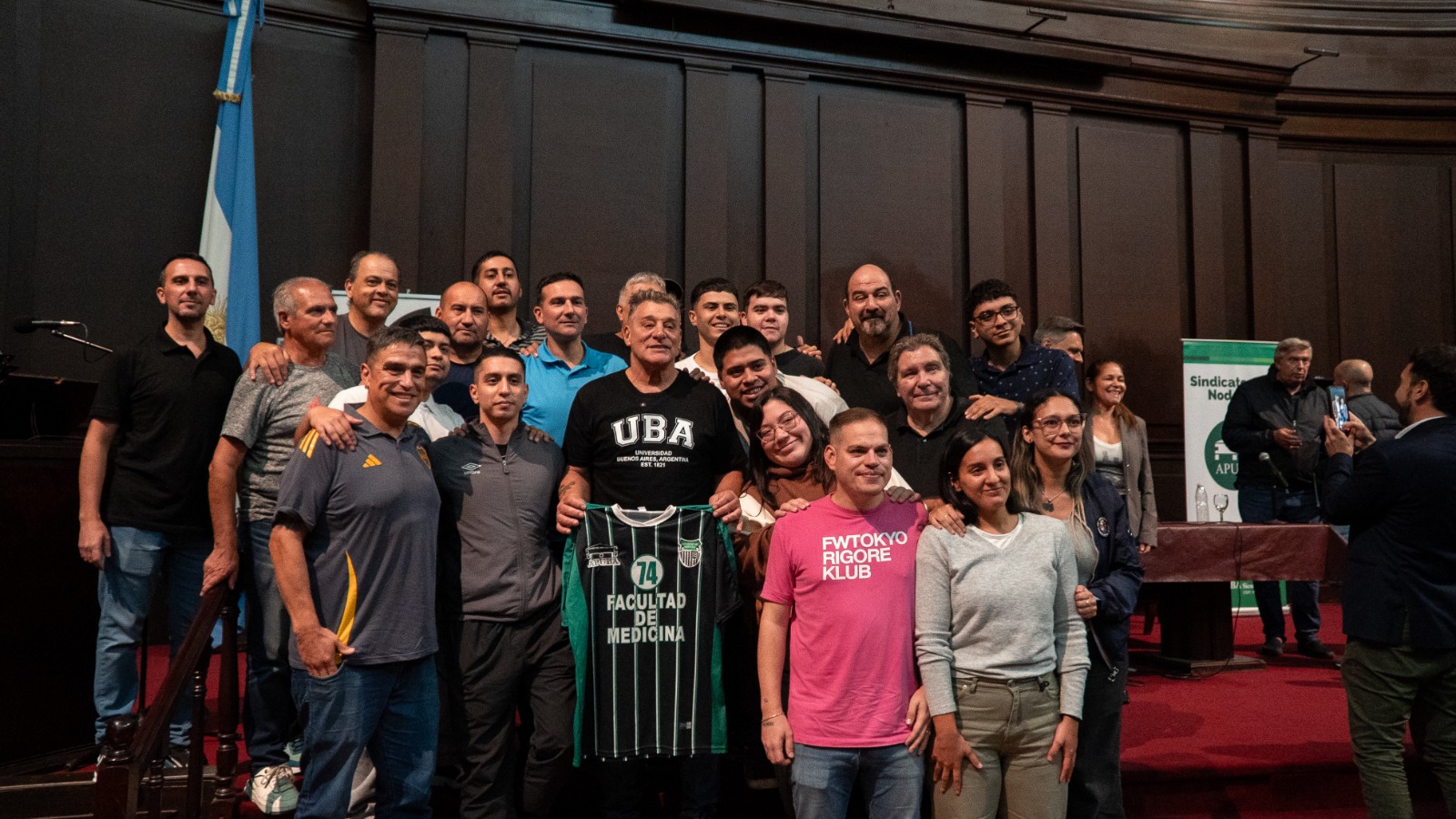 El "Turco" Garc&iacute;a dio una charla magistral en la UBA sobre adicciones: "Llevo limpio 18 a&ntilde;os y estoy muy feliz"