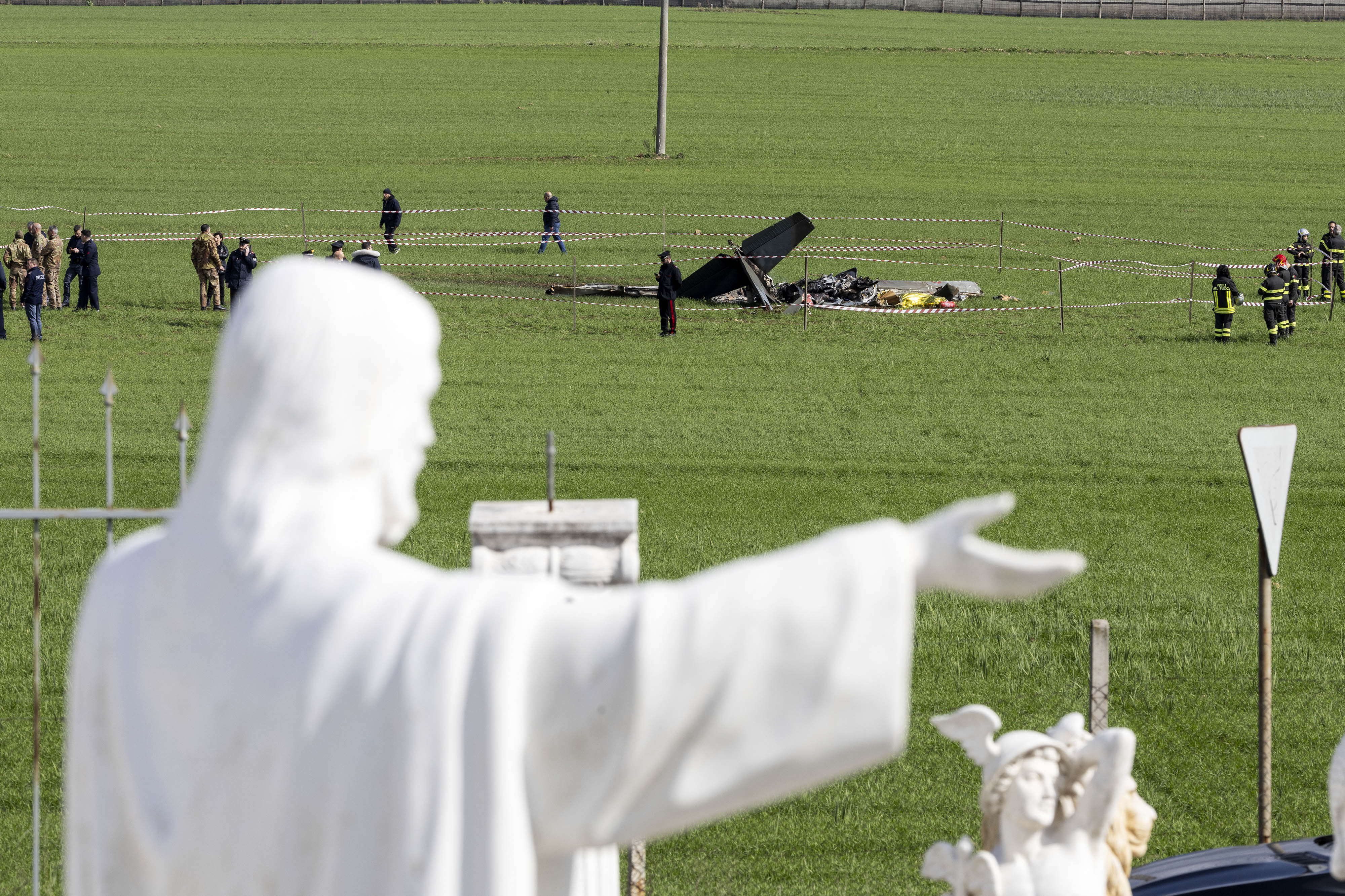 La misión de entrenamiento estaba previamente planificada en la zona, aunque queda por aclarar por qué los aviones se encontraban sobre la ciudad (MASSIMO PERCOSSI / ANSA / AFP) 