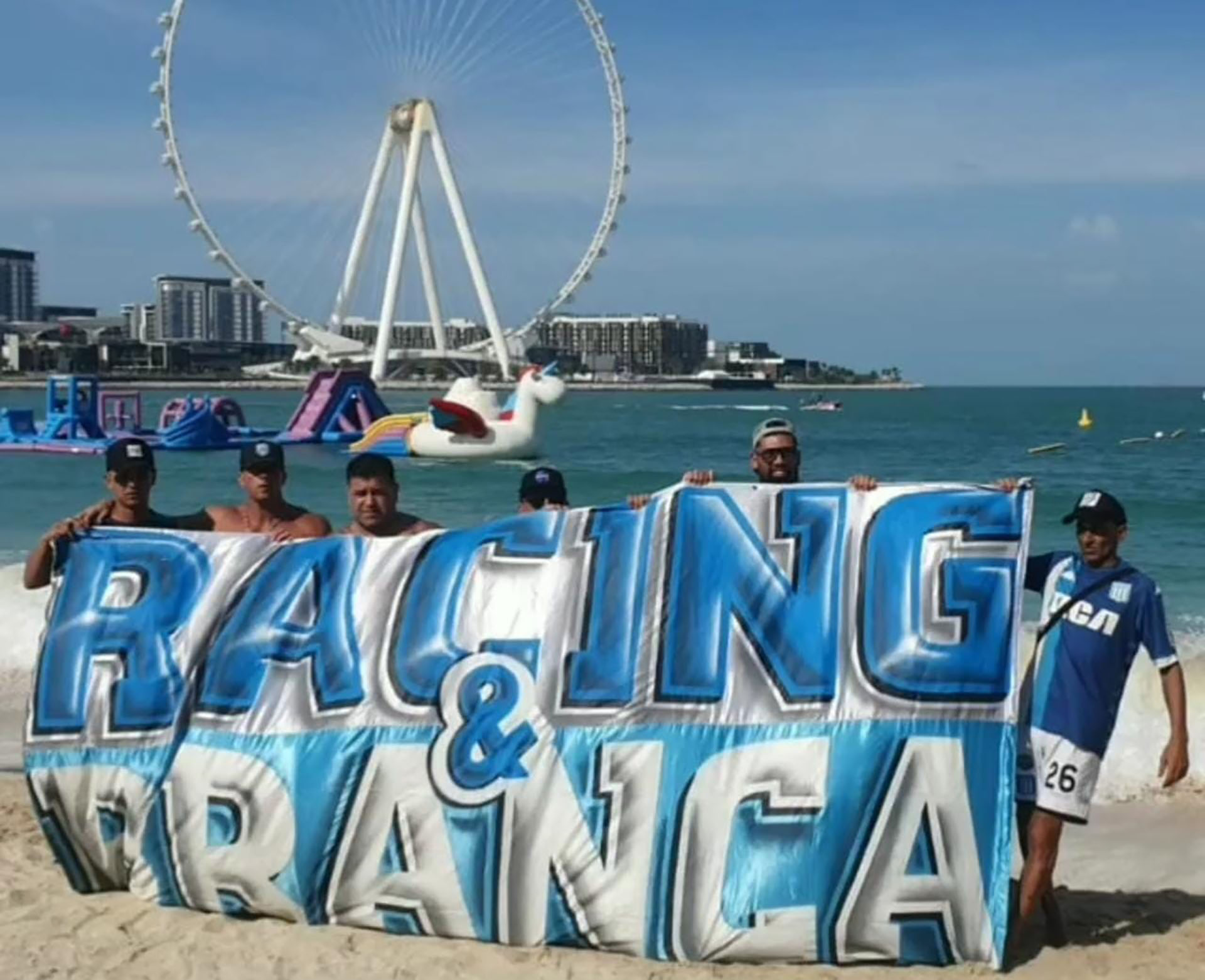 The barrabravas of Los pibes de Racing on the beaches of Dubai