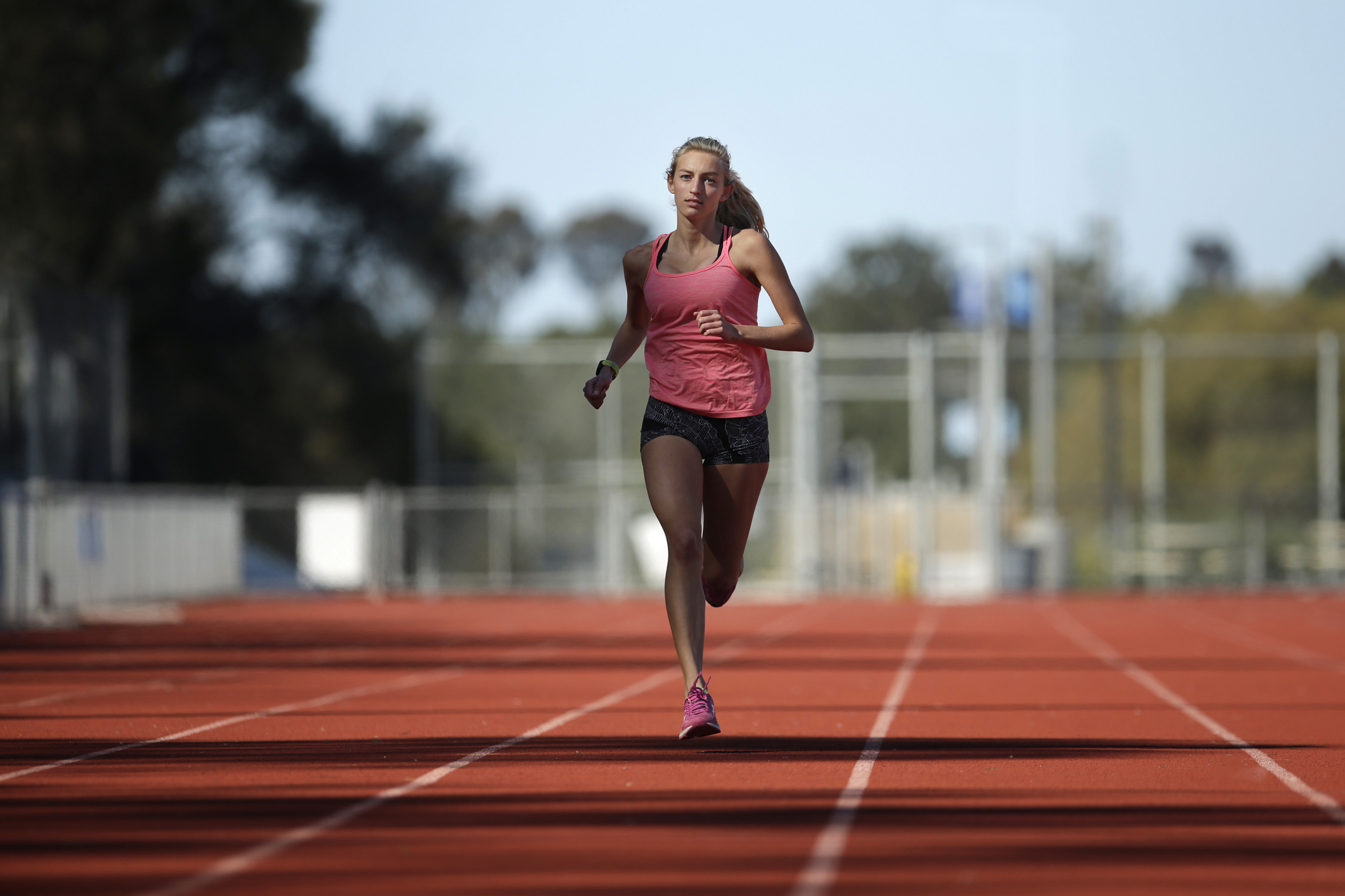 Correr demasiadas carreras implica alterar la constancia de los buenos entrenamientos (Getty Images)