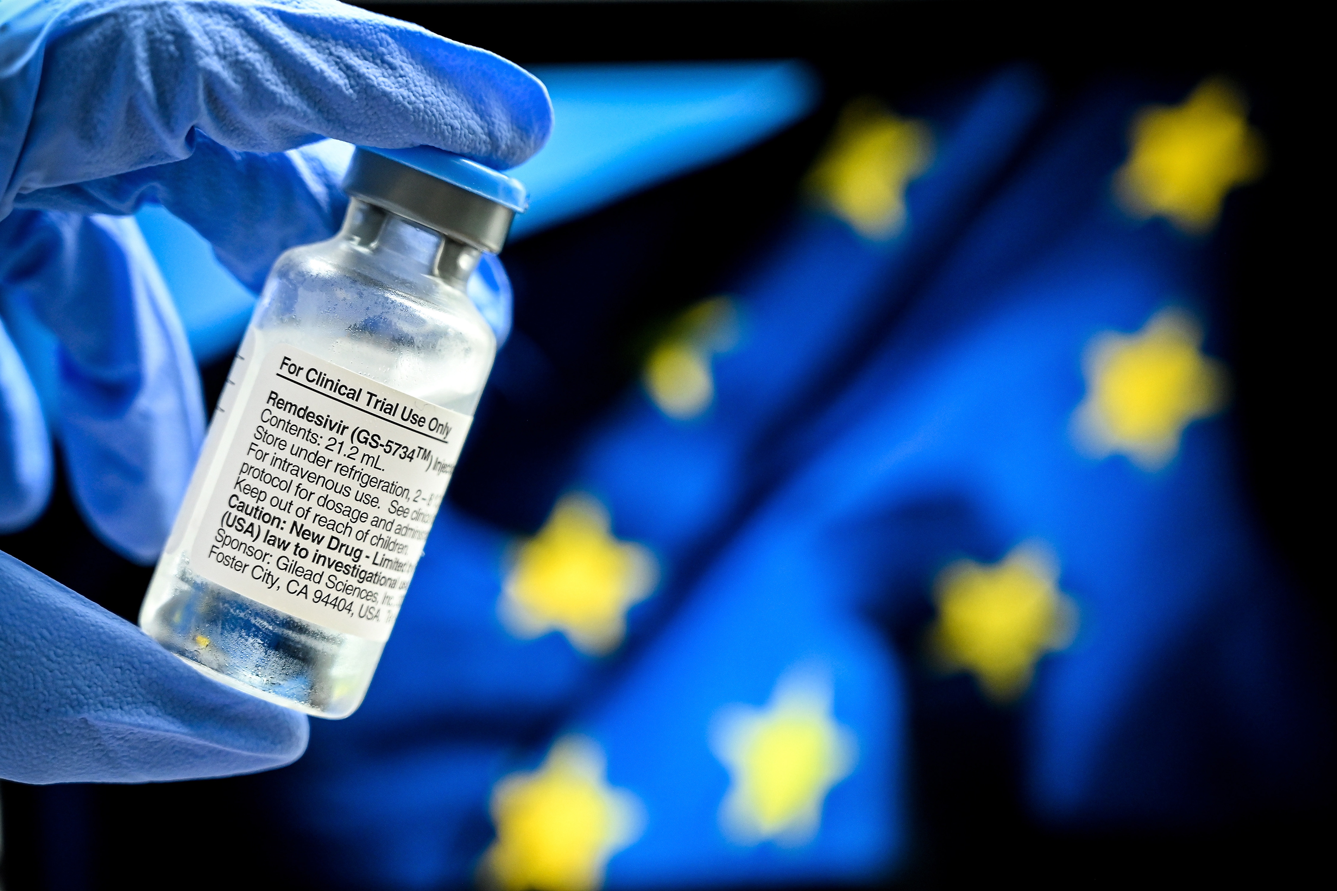 A distintas velocidades, los países europeos inician un alivio a las restricciones frente a una frágil caída de los contagios por coronavirus. Alemania, afligida por una crecimiento de casos, por el contrario, deberá endurecer los cierres.