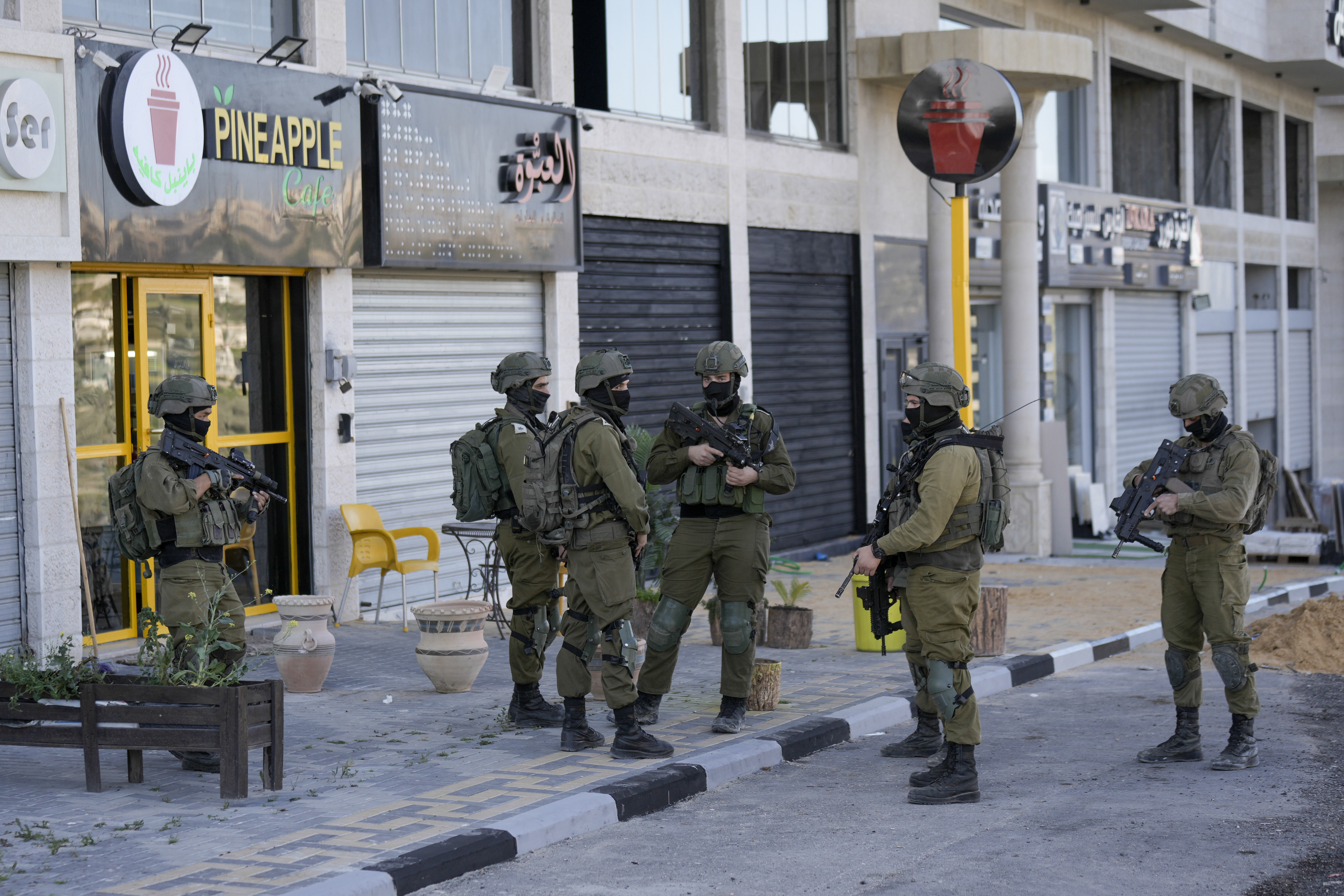 Dos mujeres israelíes fueron asesinadas a tiros y otra quedó gravemente herida tras un ataque en Cisjordania